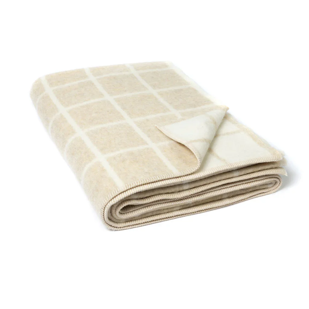 Blacksaw_Umi_Heirloom_Blanket_Limestone_Melange_Ivory_Grid_Cream_Natural_Alpaca_Peru_6.webp