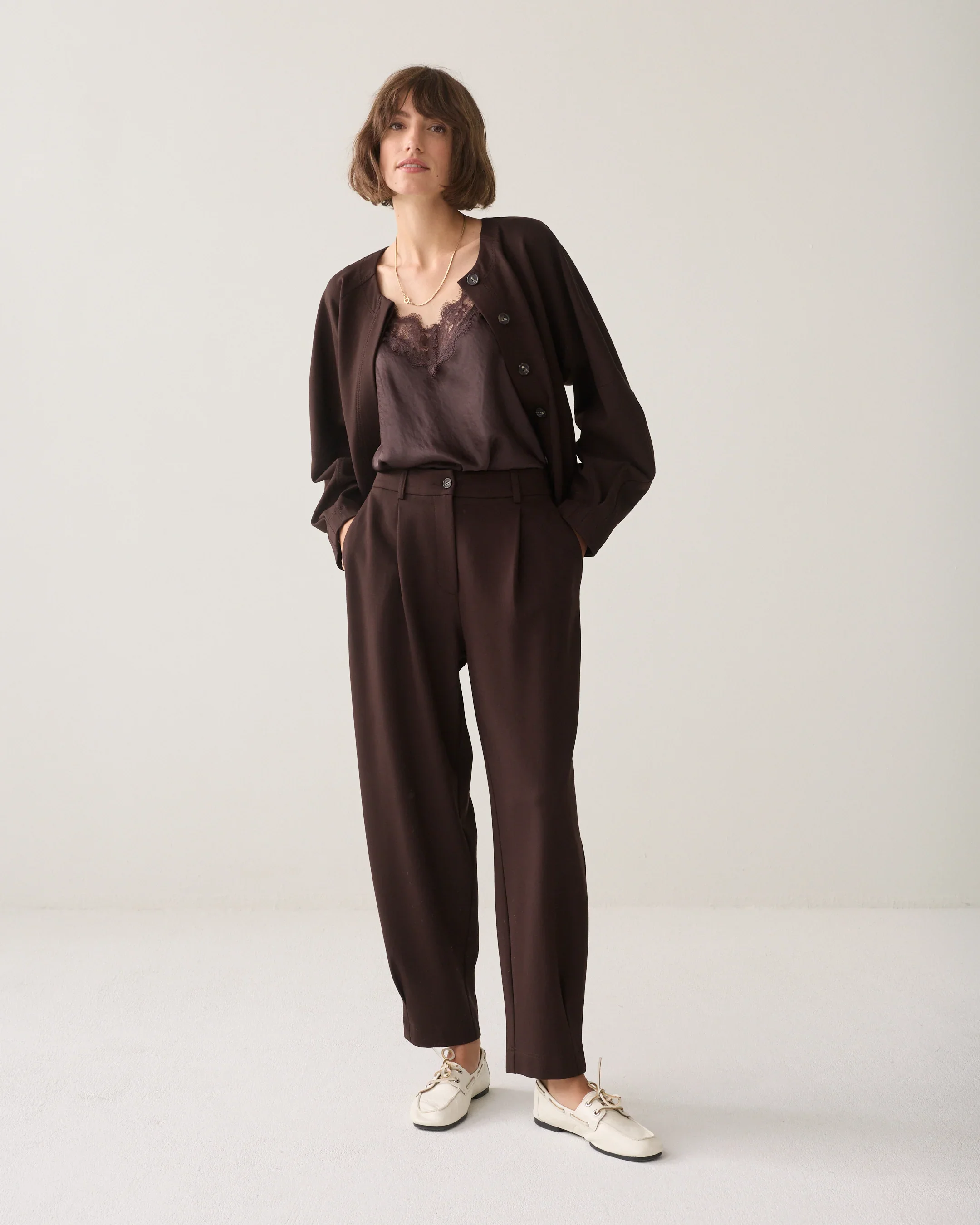Summum_Tapered_Punto_Milano_Trousers_Chocolate_Brown_1.webp