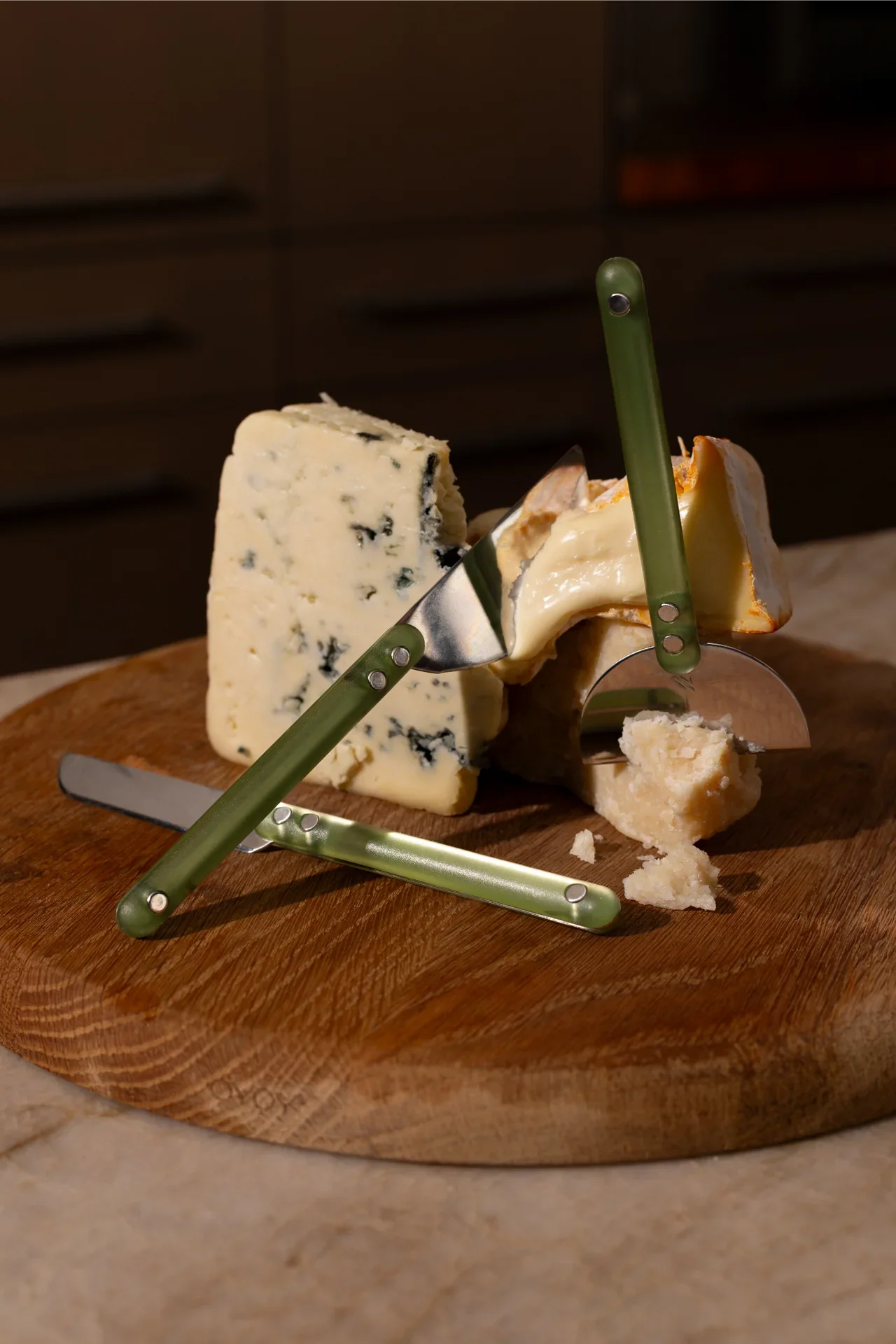 Holcomb_Wedge_Cheese_Knives_2.webp