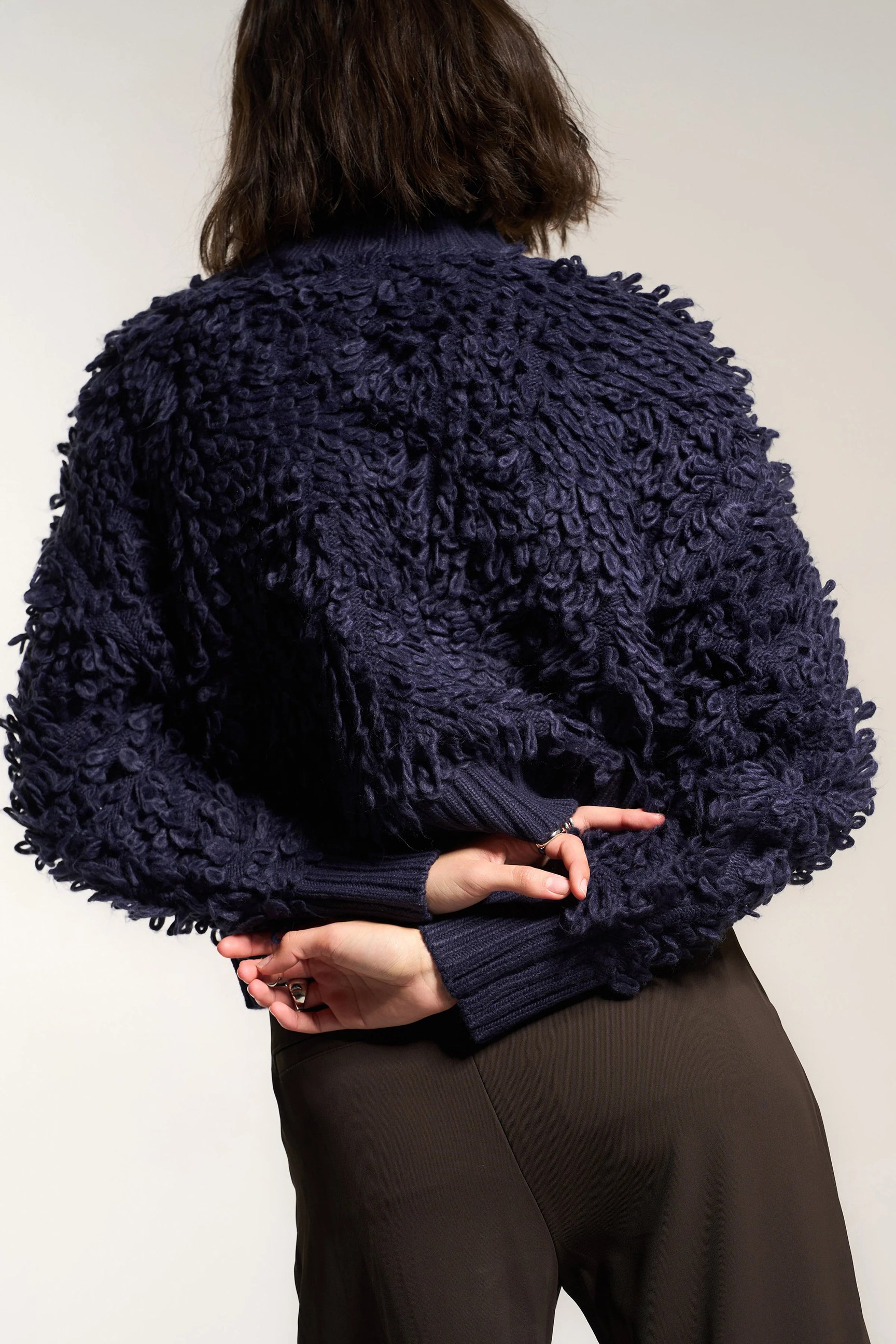 Callahan_Amara_Turtleneck_Navy_3.jpg
