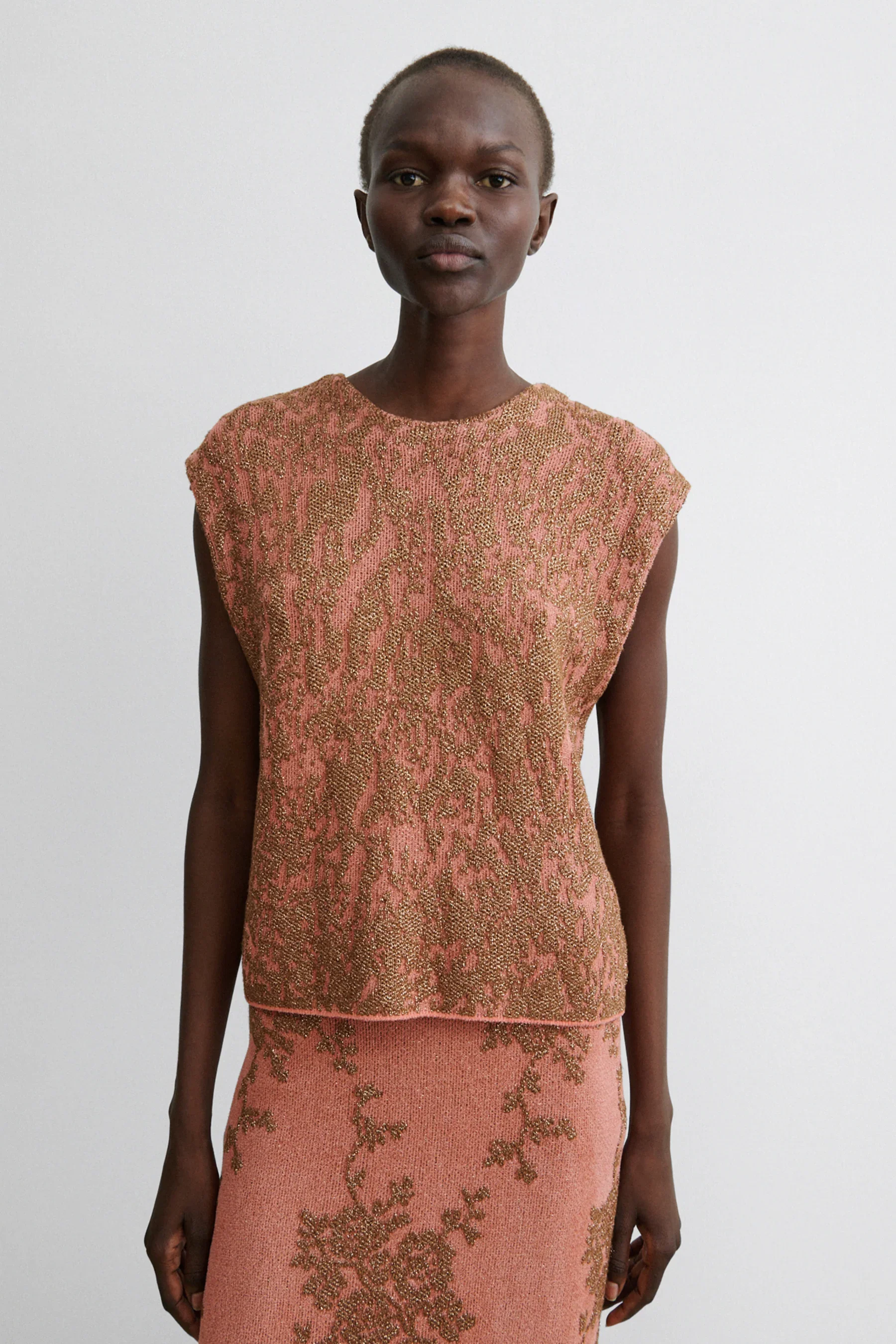 261W-404-K1829_Rachel_Comey_Brocca_Vest_Melon_Bronze_Chenille_Jacquard_2.webp