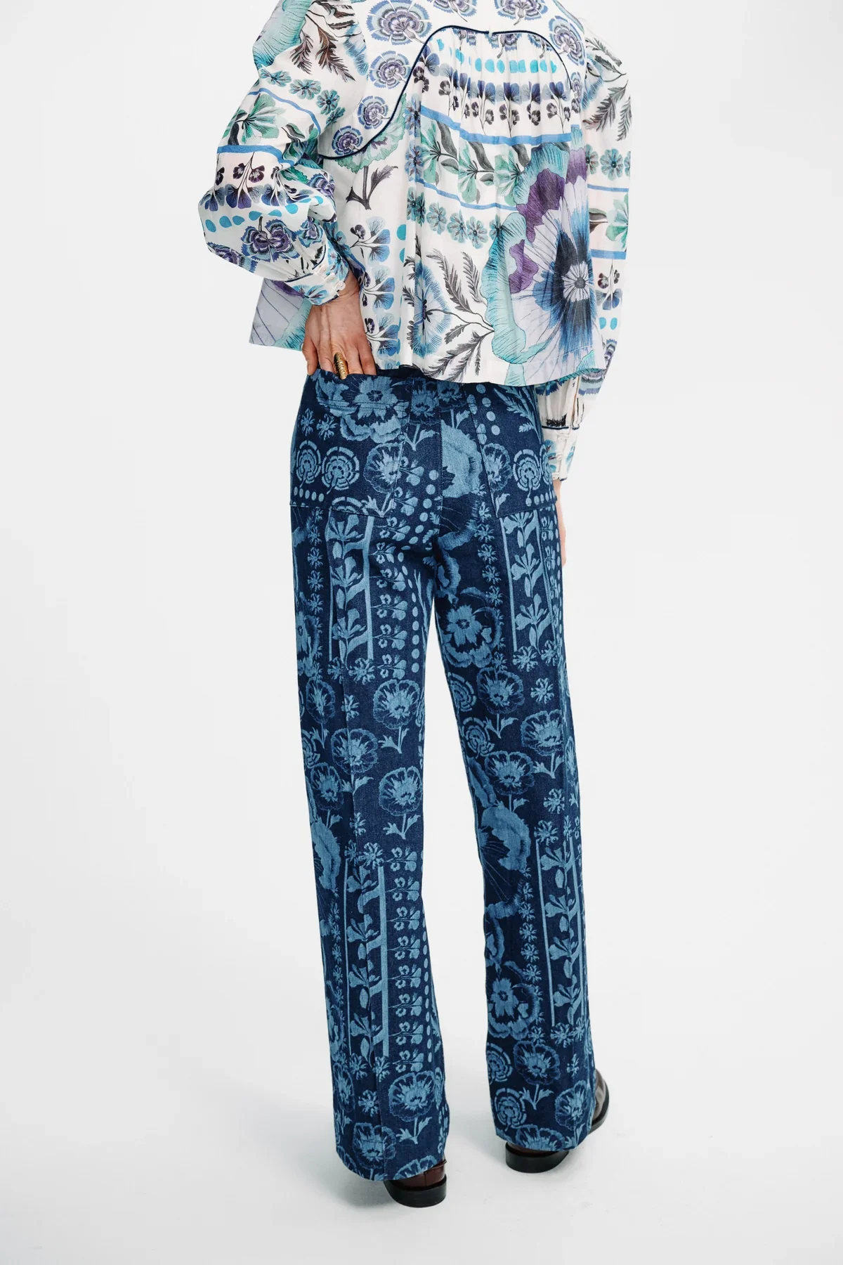 Carolina_K_Ezra_Pant_Denim_Flower_3.webp