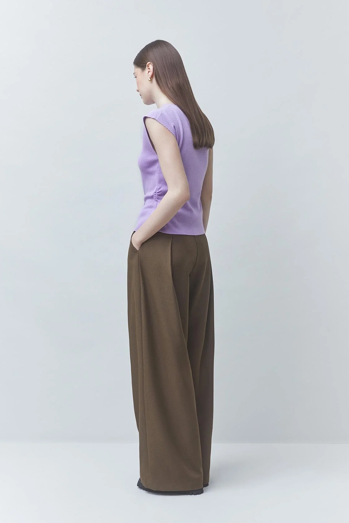 Suncoo_Joker_Wide_Leg_Pleated_Pants_Choco_Brown_3.jpg