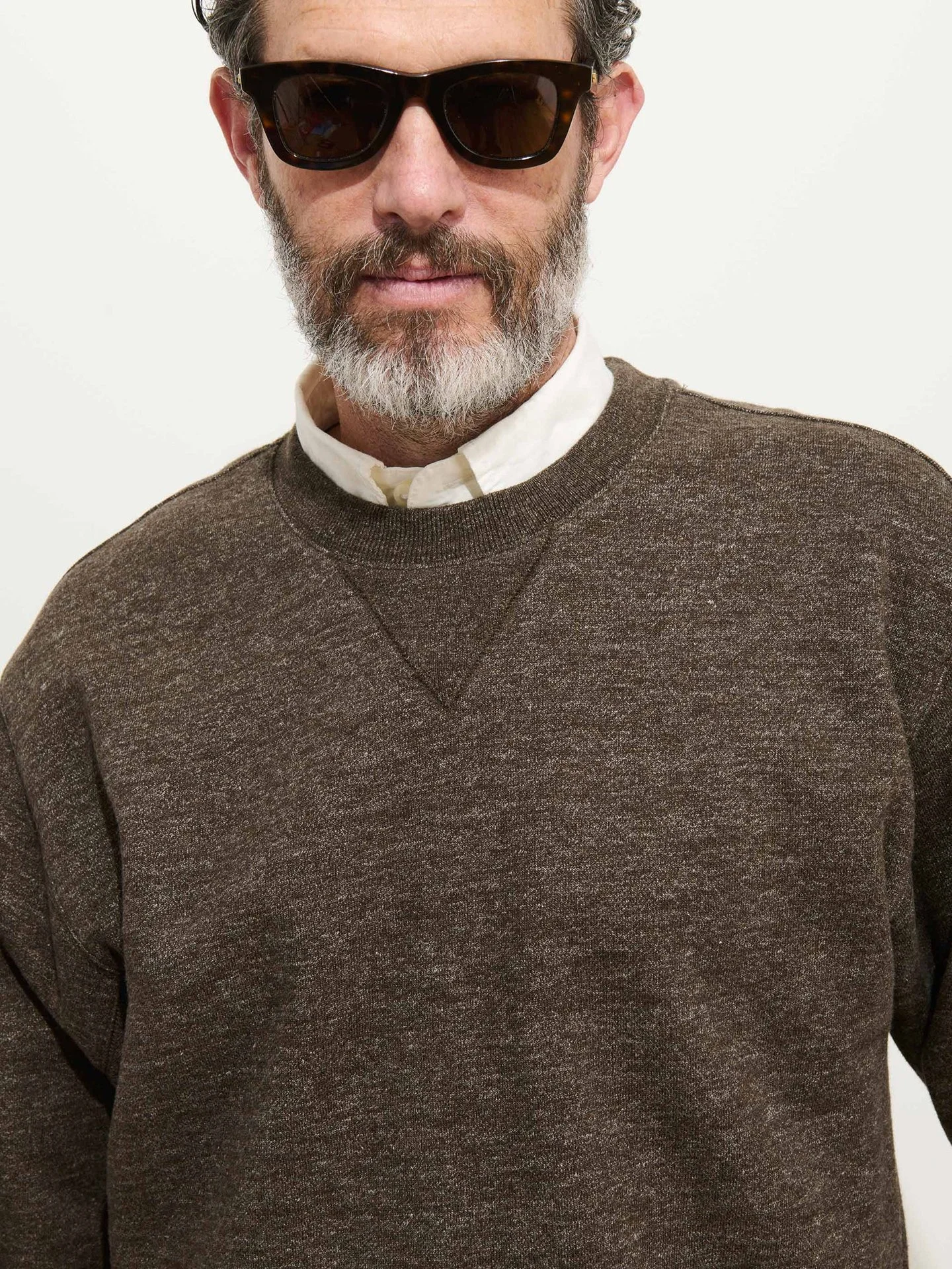 Alex_Mill_Marlon_Sweatshirt_Heather_Chocolate_Fleece_4.jpg