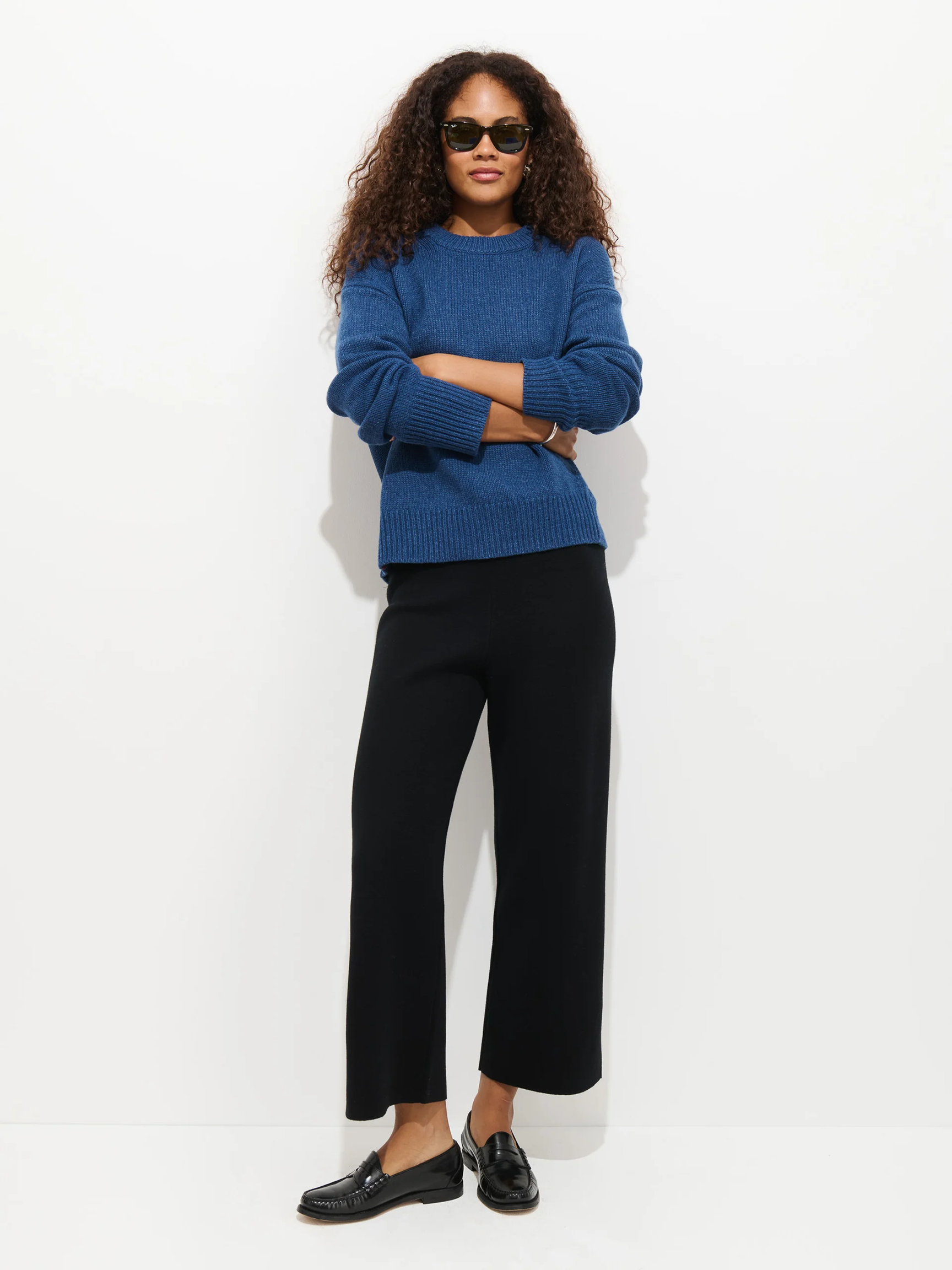 Alex_Mill_Olivia_Sweater_Pant_Cotton_Cashmere_Black_5.webp