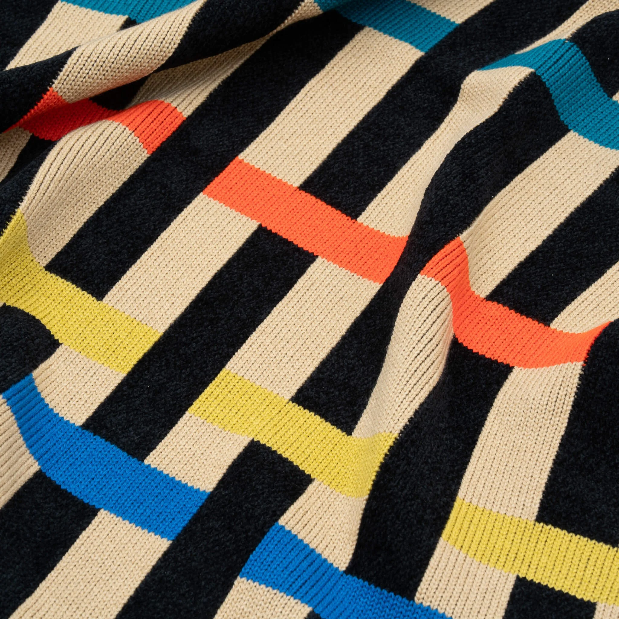 Verloop_Ribbon_Throw_Black_3.jpg