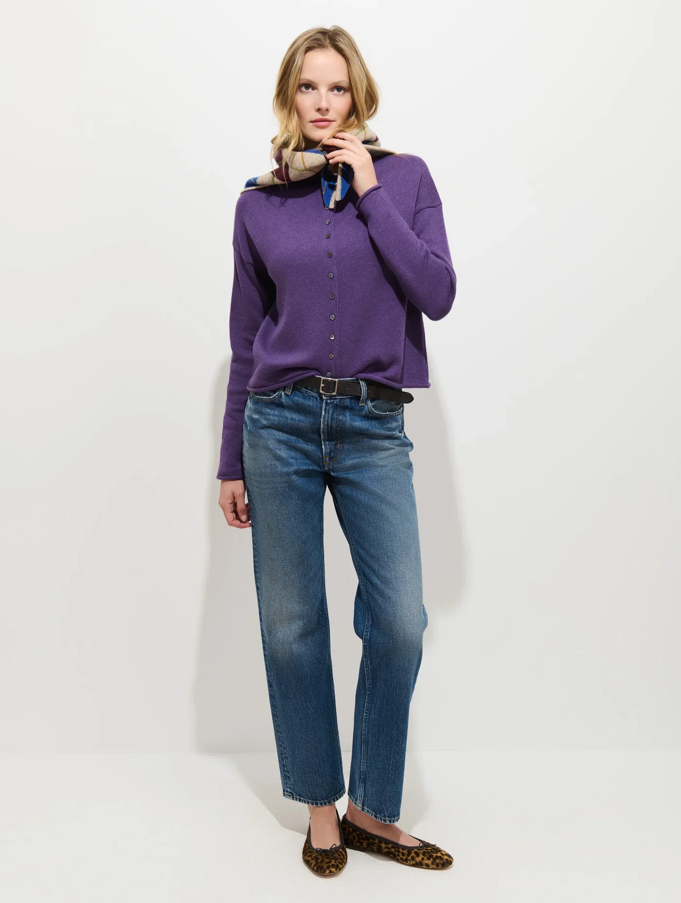 Alex_Mill_Taylor_Cardigan_Cotton_Cashmere_Peruvian_Purple_3.webp