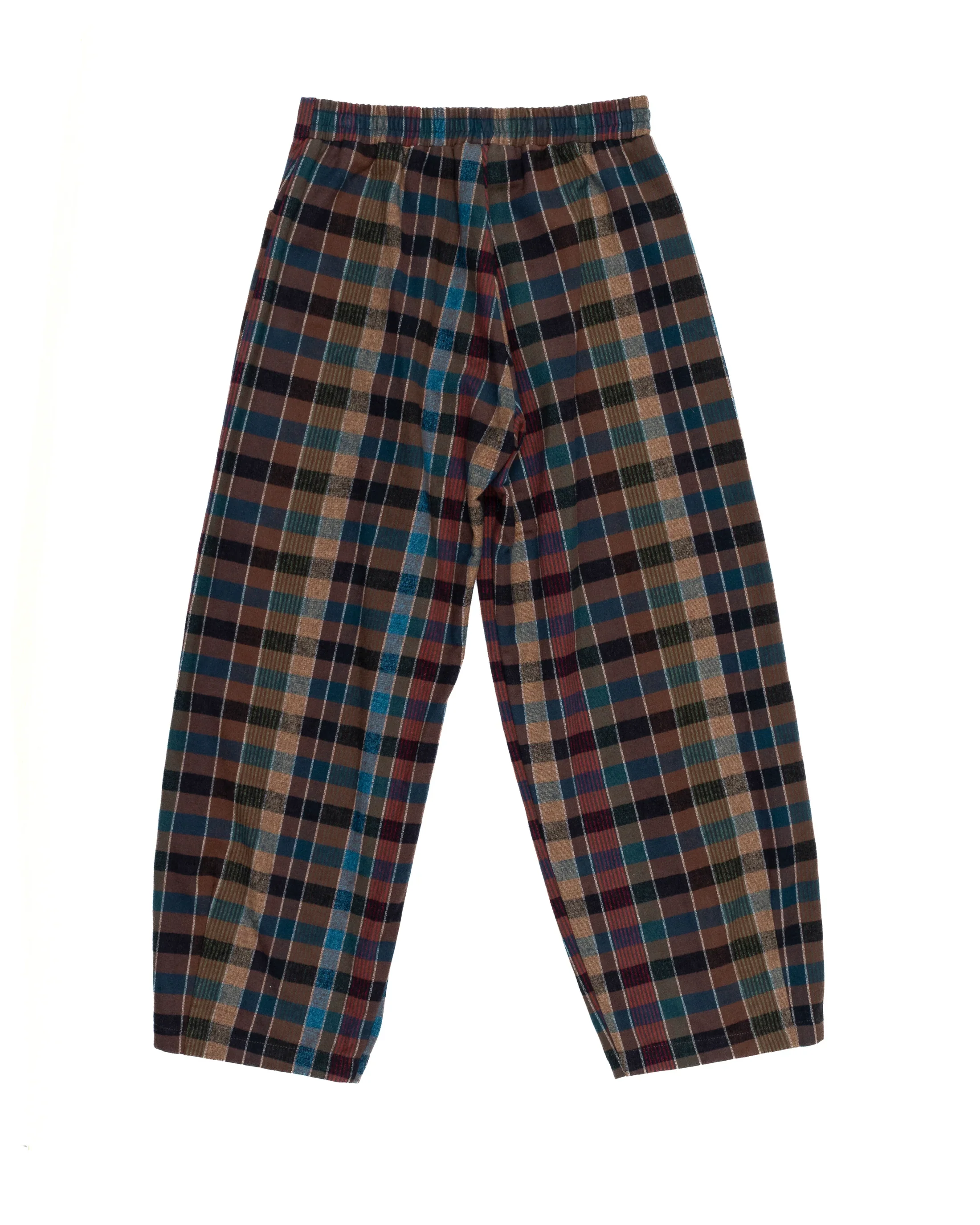 Samet_Chibi_Pant_Blanket_Plaid_10.webp