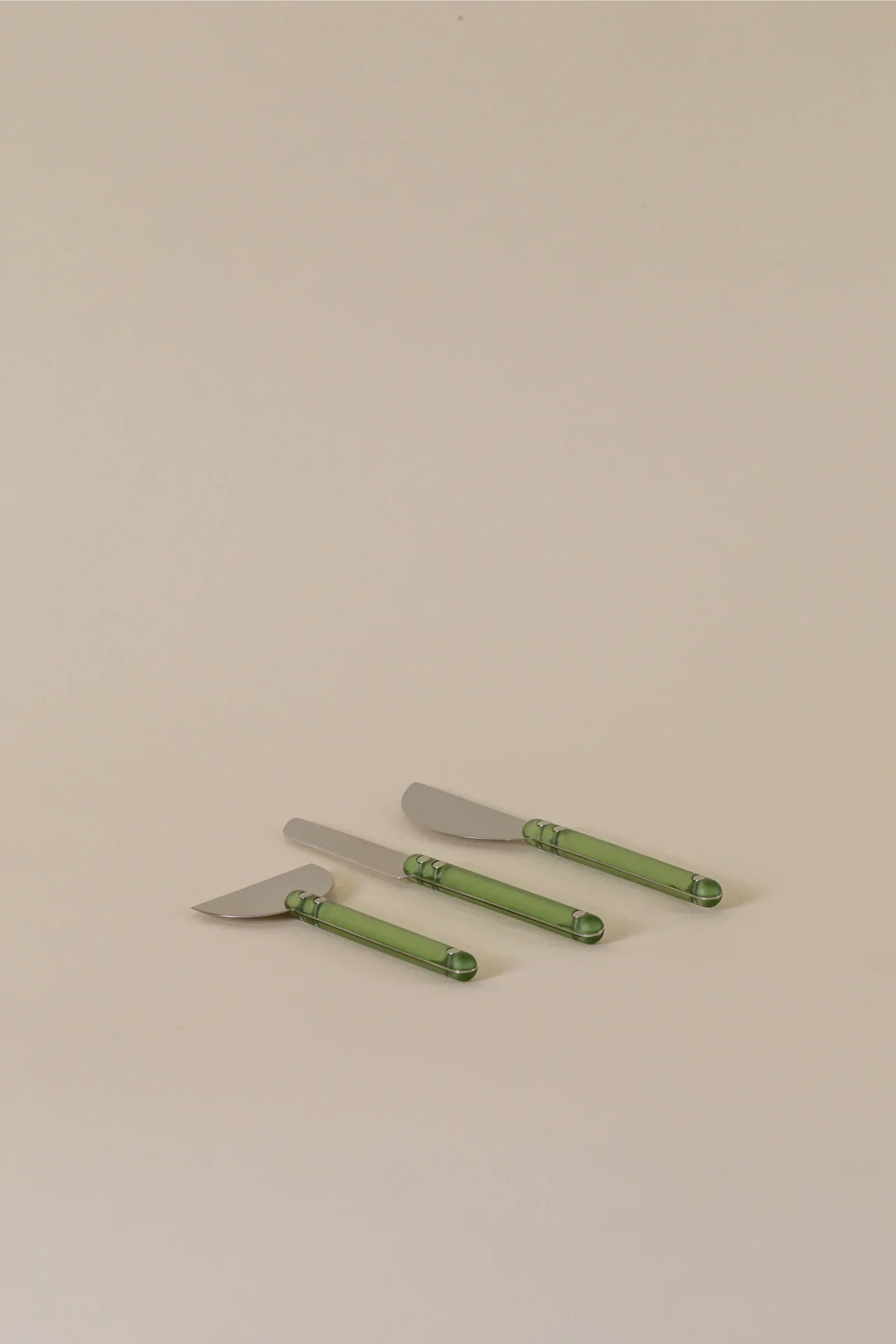 Holcomb_Wedge_Cheese_Knives_1.webp
