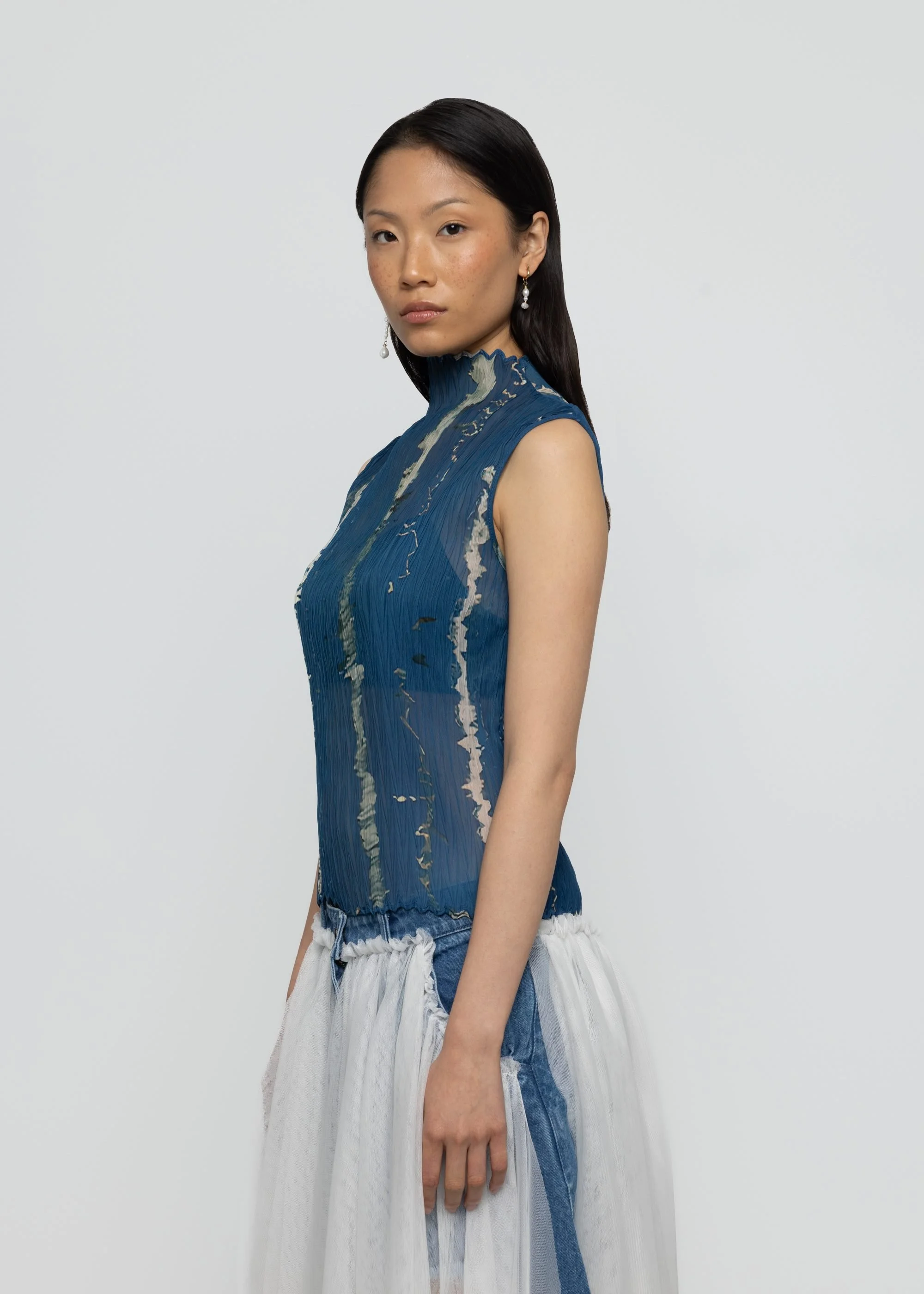 Esthe_Chiffon_Pleated_Sleeveless_Blouse_Top_Water_Reflection_Print_2.jpg