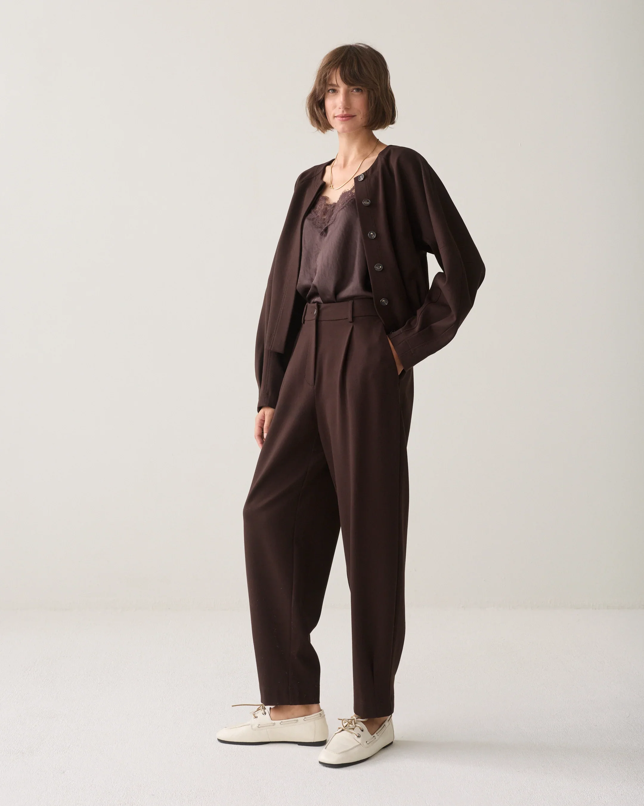 Summum_Tapered_Punto_Milano_Trousers_Chocolate_Brown_2.webp
