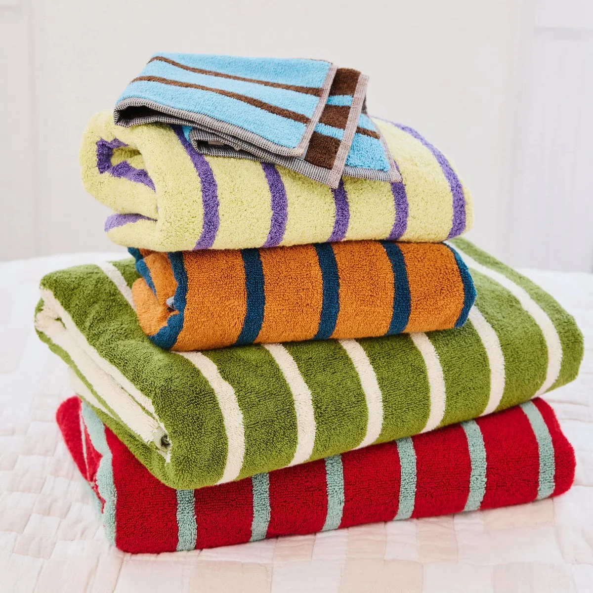 Dusen_Dusen_Bird_Stripe_Towels_1a.jpg