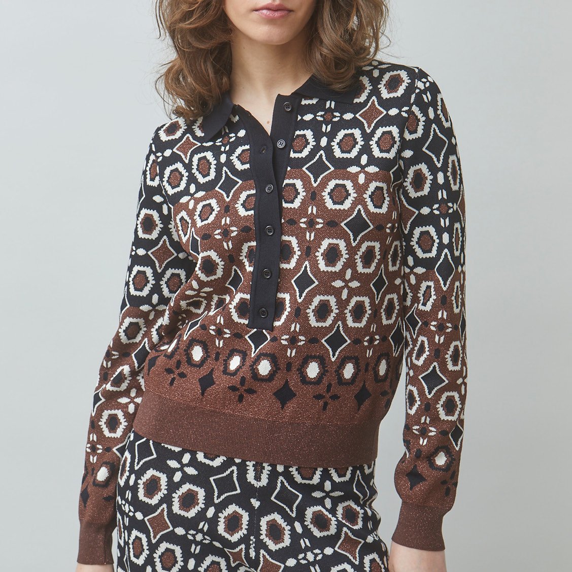Suncoo_Palmaros_Knit_Top_Noir_Black_Brown_Graphic_2a.jpg
