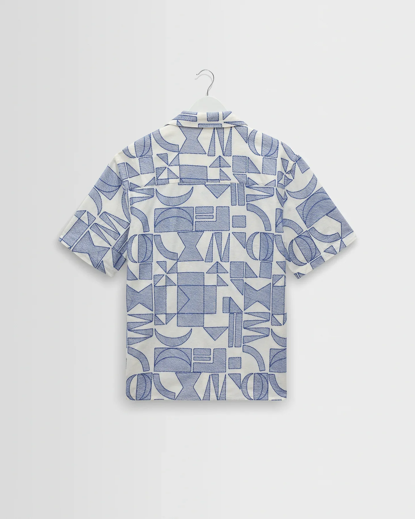 Wax_London_Didcot_Shirt_Ecru_Blue_Geometric_Emboidered_6.webp