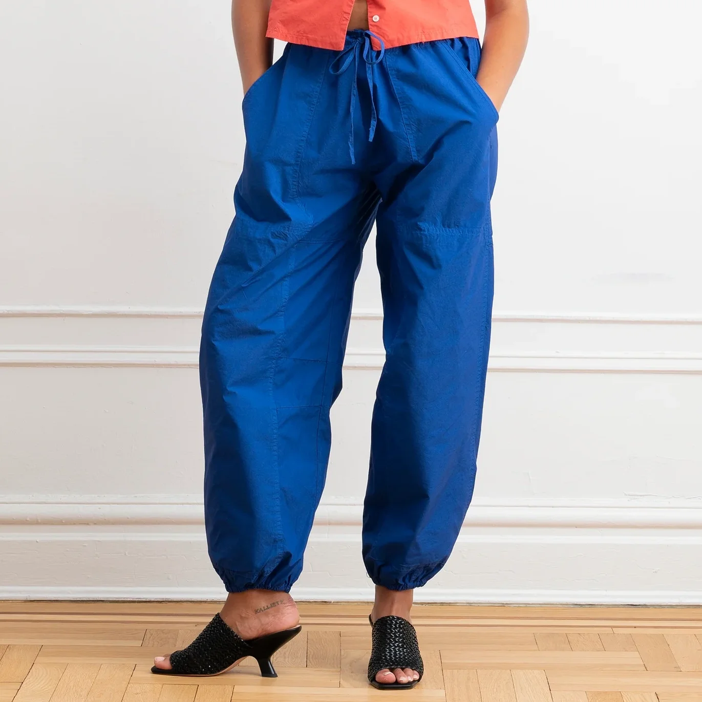 Loup_Nara_Parachute_Wide_Leg_Drawstring_Pants_Blueberry_Blue_9a.webp