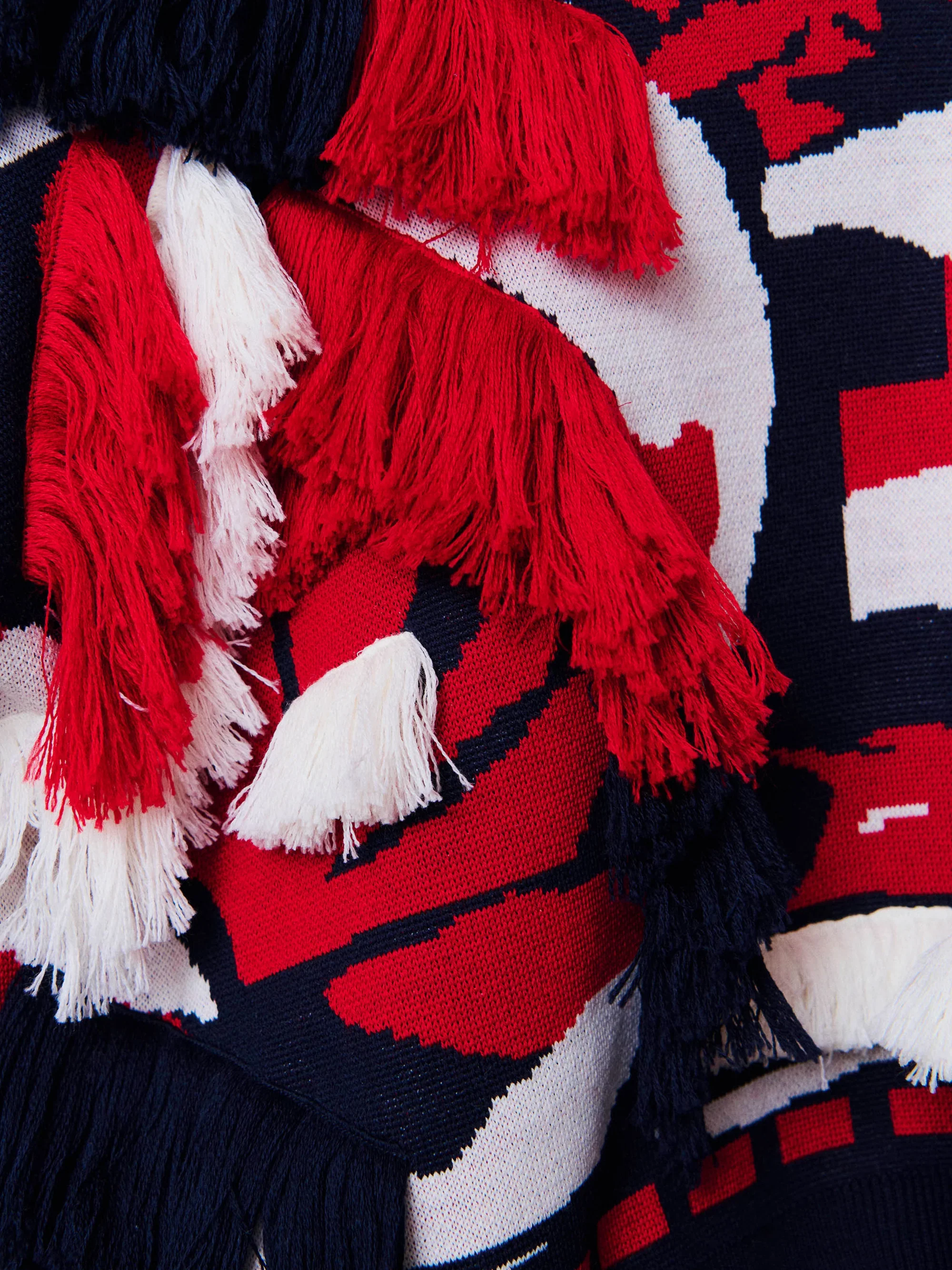 Henrik_Vibskov_Knit_Ham_Onion_Sweat_Sweater_Fringe_Red_Navy_2.webp