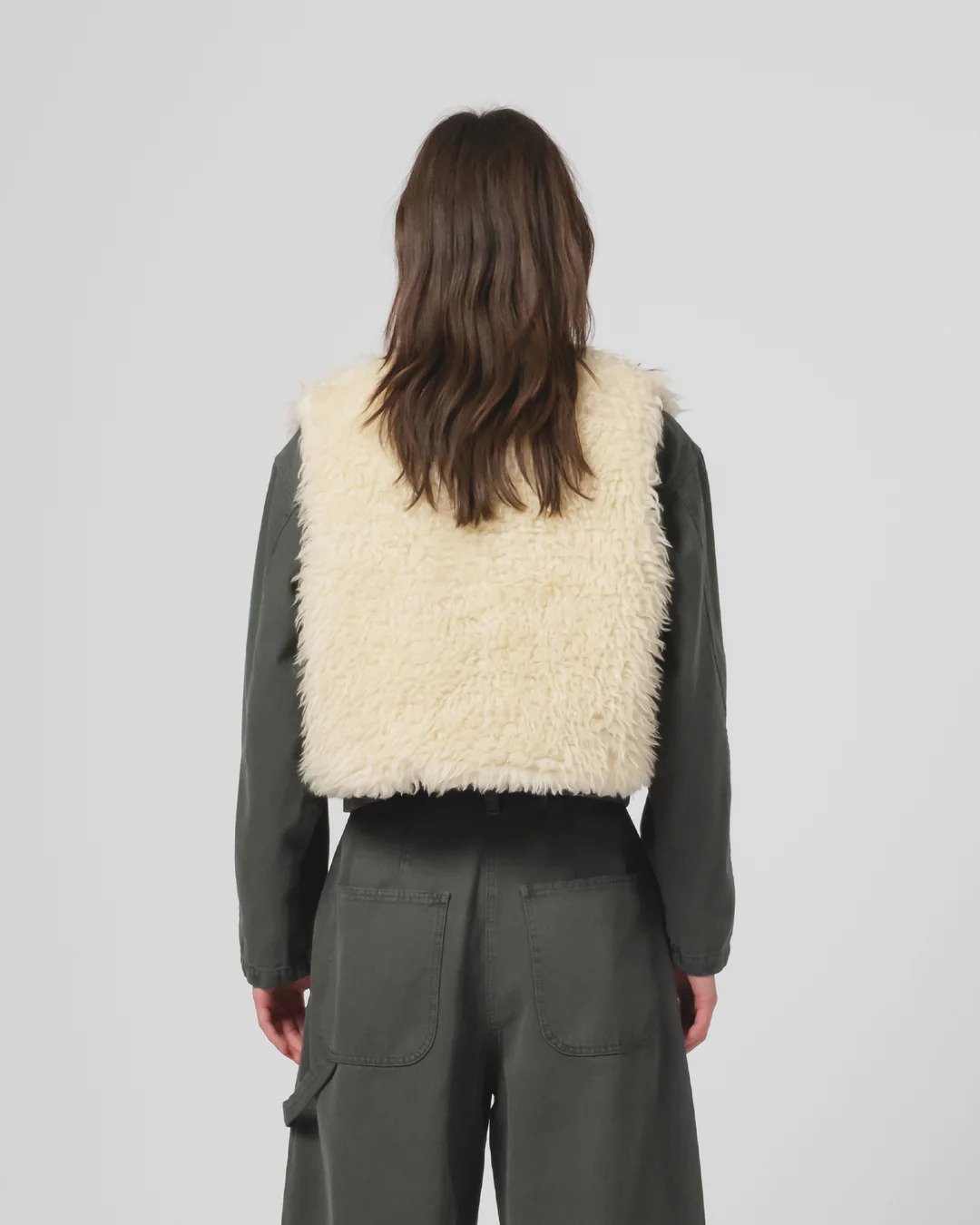 Girls_of_Dust_Peak_Vest_Alaska_Fluff_Ecru_5.jpg
