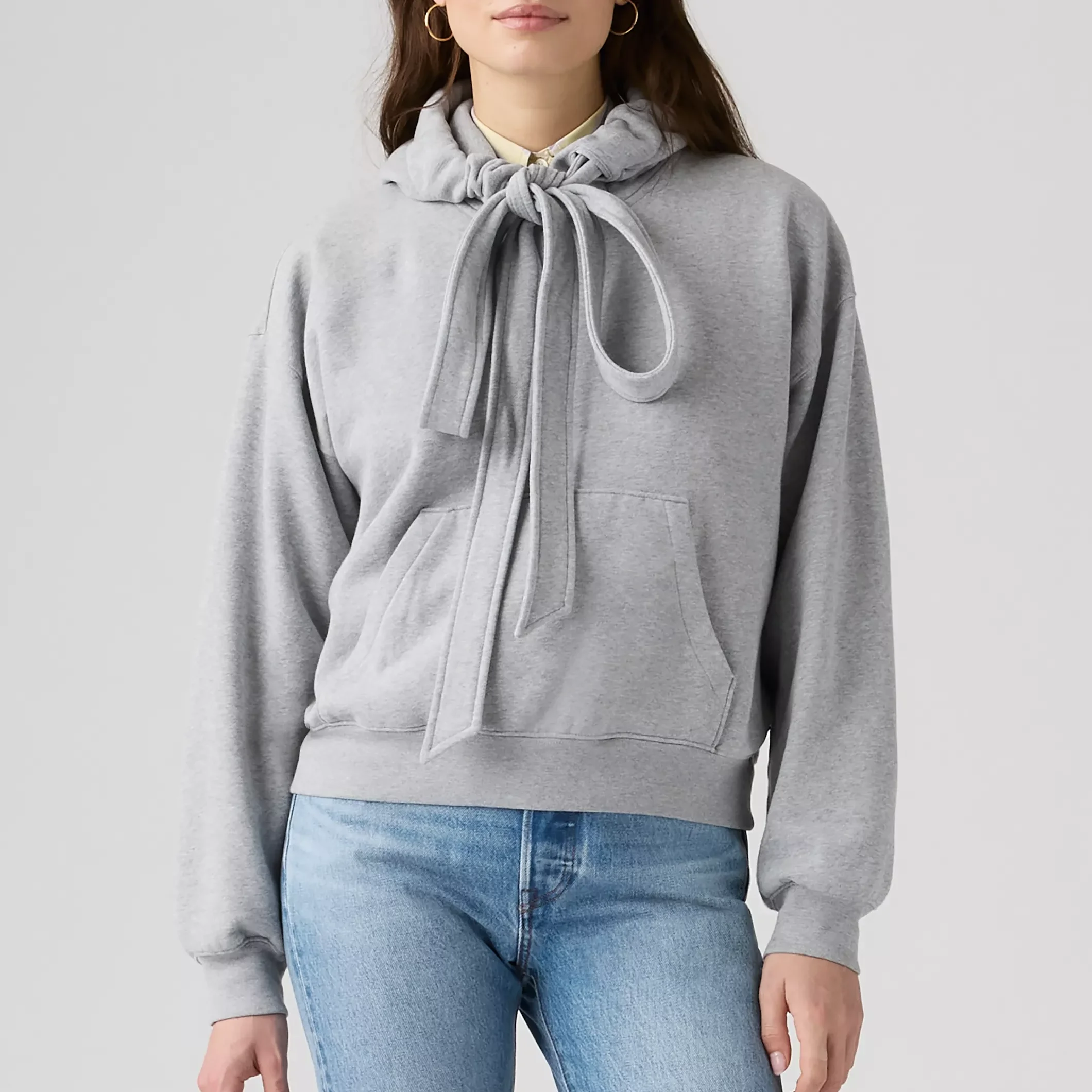 WT_0082D-0000_Levi's_Tied_Up_Hoodie_Silver_Heather_Gray_Bow_4a.webp