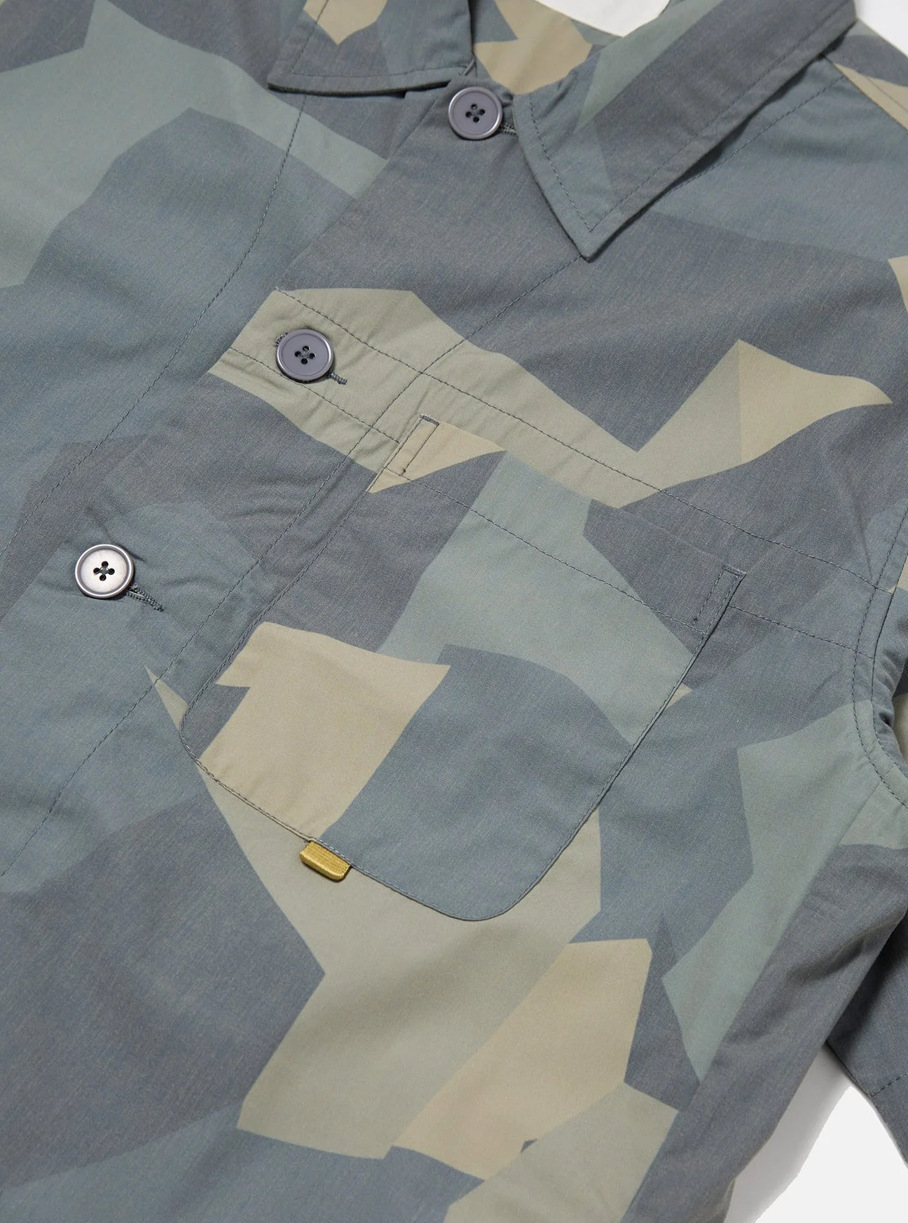 Universal_Works_Master_Piece_Tech_Overshirt_Blue_Camo_Printed_Recycled_Polytech_5.jpg