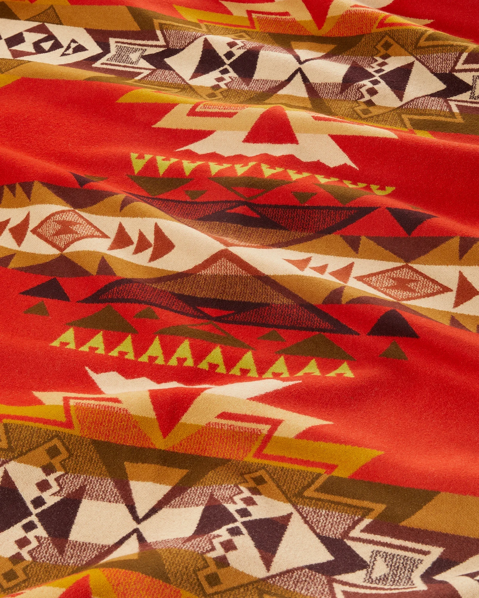 79610Z_57236_Pendleton_Highland_Peak_Red_Wool_Blanket_Twin_4.webp