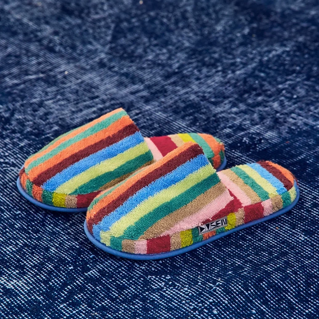 Dusen_Dusen_Terry_Stripe_Slippers_Butterfly_Rainbow_Multi_1a.webp