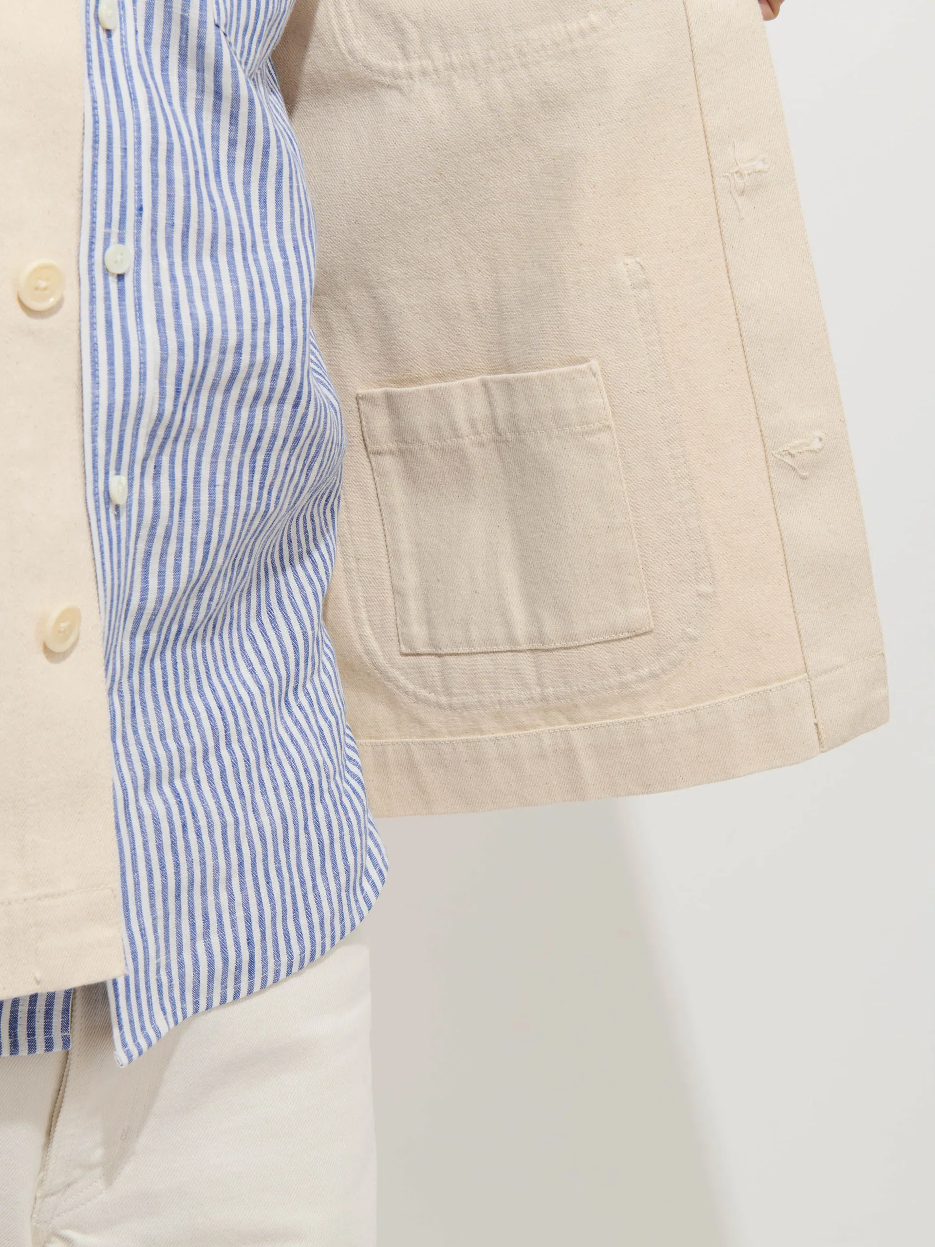 Alex_Mill_Garment_Dyed_Work_Jacket_Natural_Cream_White_4.webp