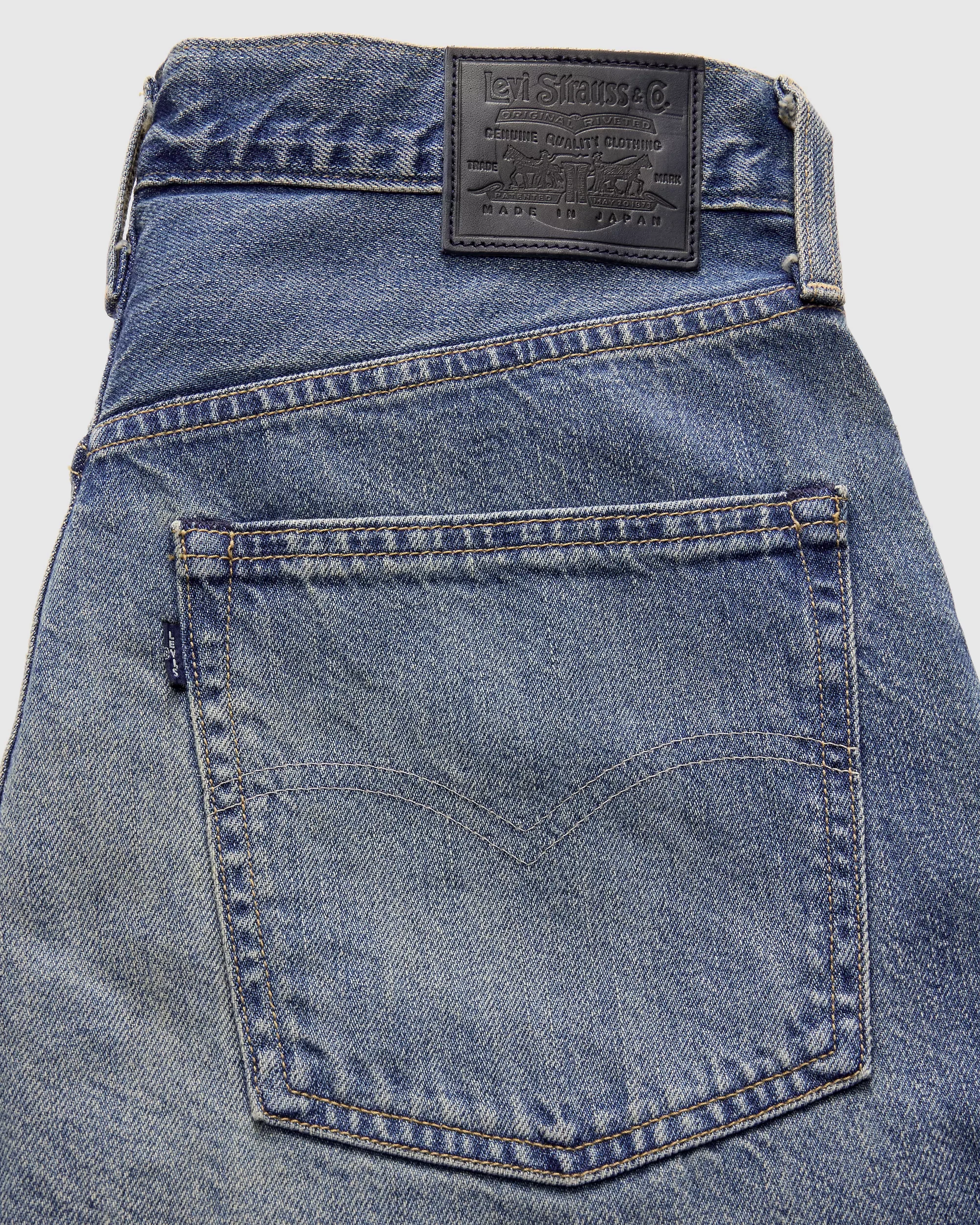 WB_003J4-0004_Levi's_Blue_Tab_Drop_Barrel_Made_in_Japan_MIJ_Hinny_Medium_Wash_Blue_2.webp