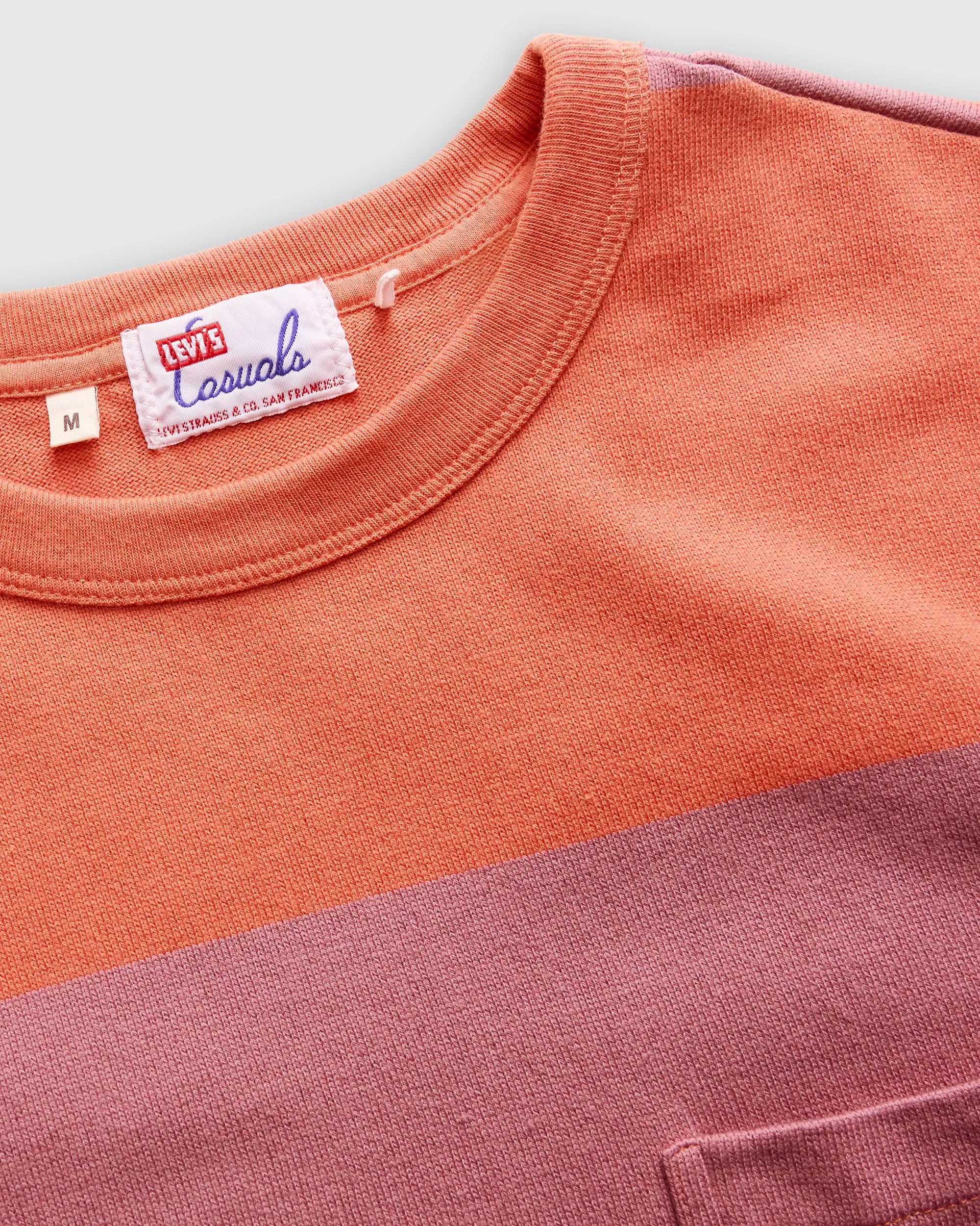 004T0-0001_GLO_CL_Levis_Vintage_Clothing_LVC_1960s_Casual_Tshirt_Ginger_Stripe_Red_Coral_Orange_Salmon_Pink_3.webp