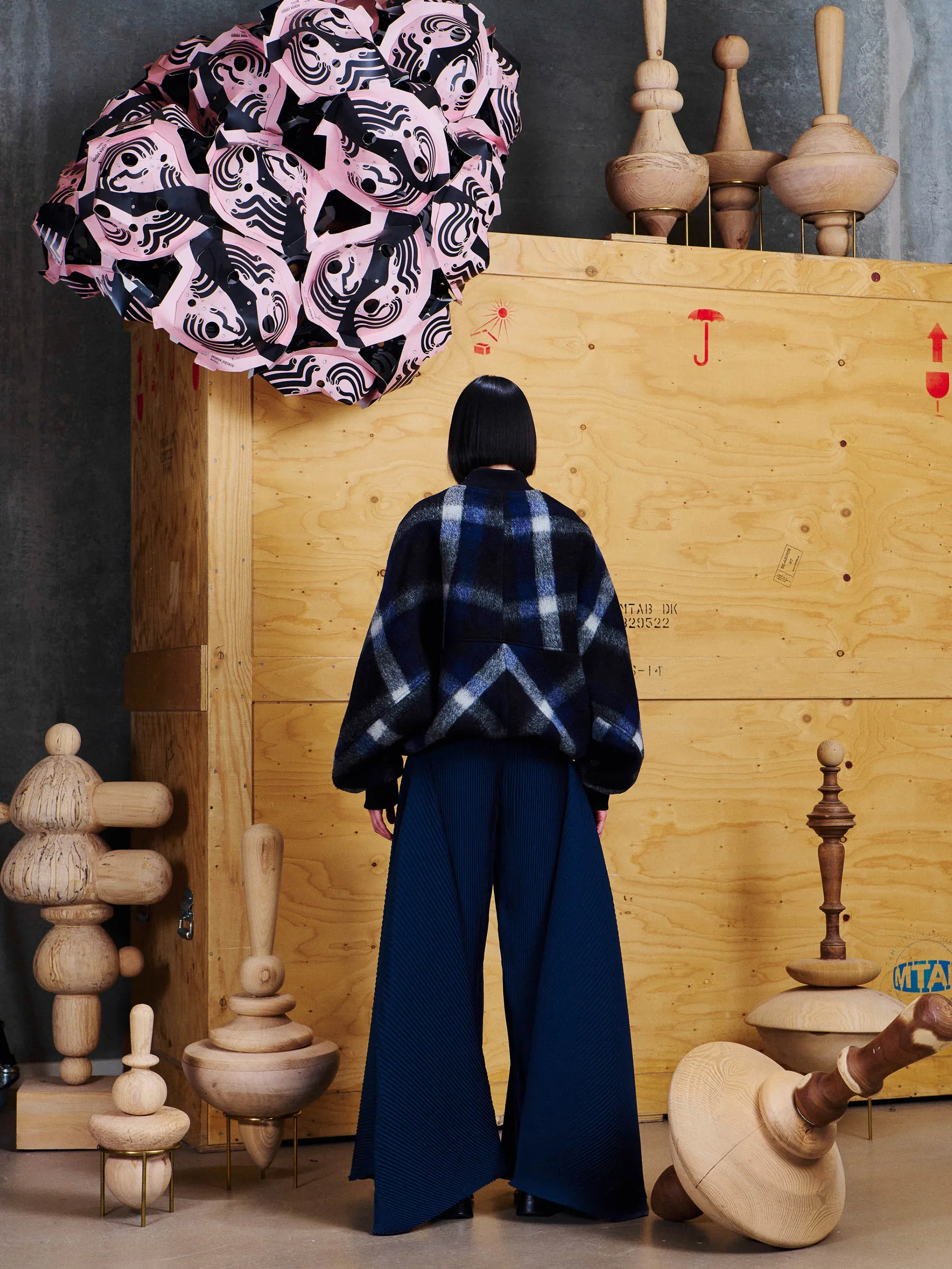 Henrik_Vibskov_Merry_Bomber_Dark_Blurry_Checks_Blue_Black_Wool_7.webp