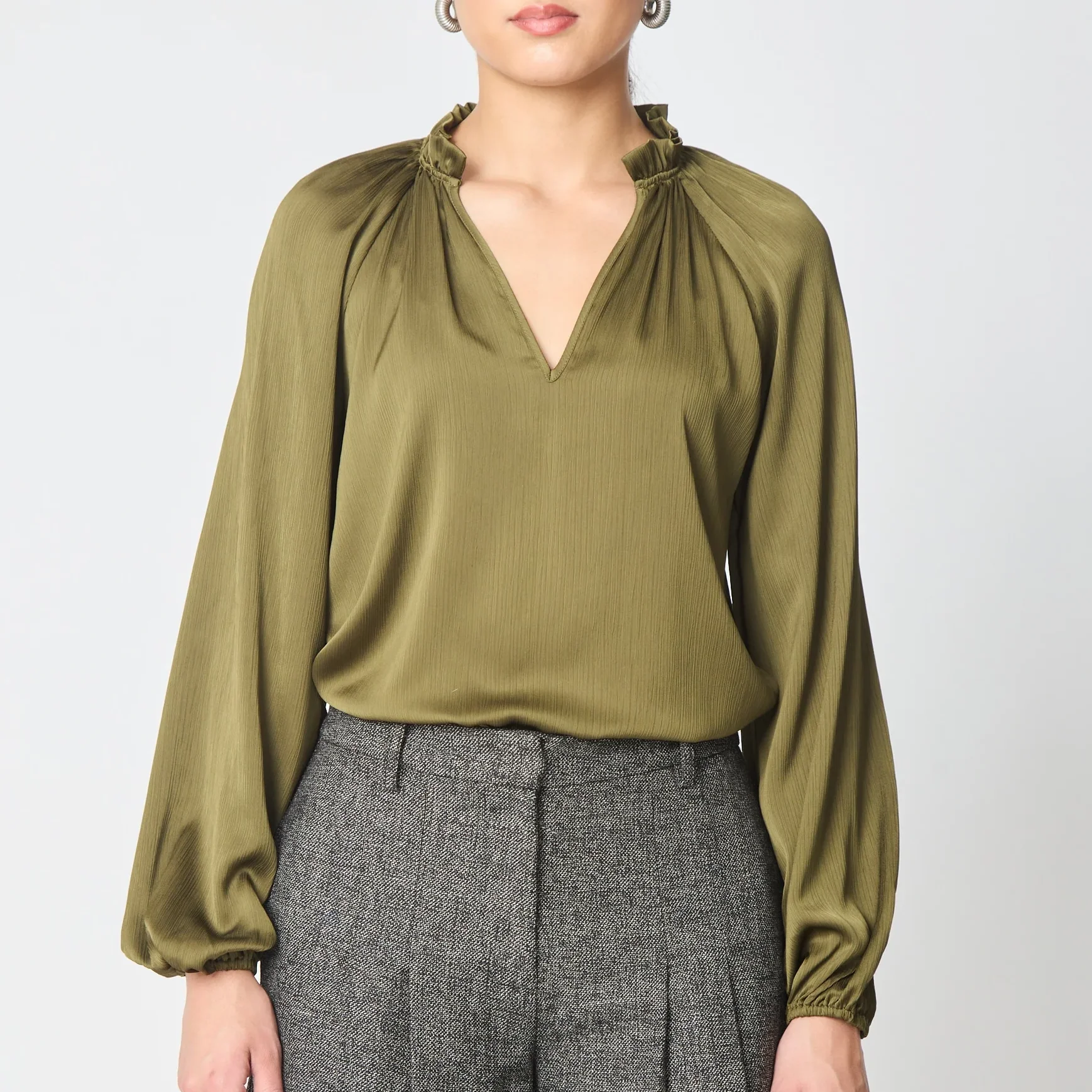 Gilner_Farrar_Vera_Blouse_Forest_Green_Olive_Army_2a.webp