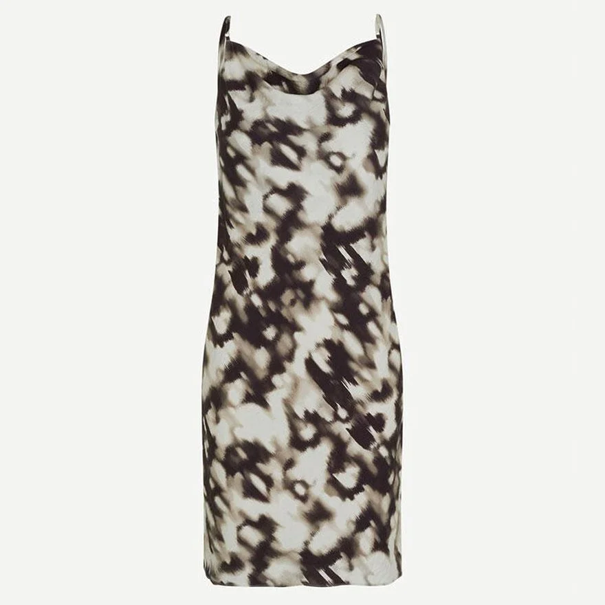 Samsoe_Safredericka_Dress_Animalia_5.jpg