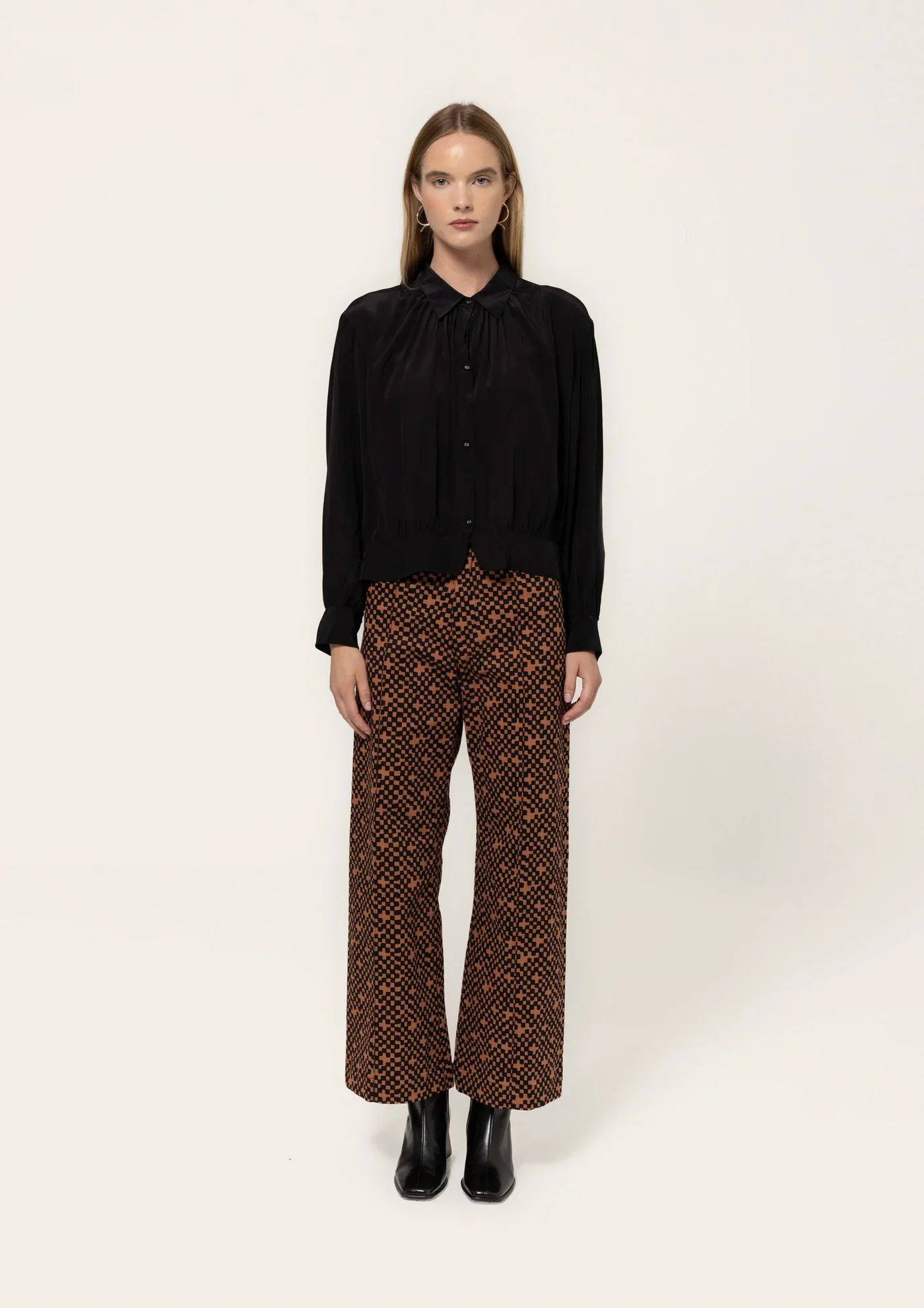 Bel_Kazan_Drew_Pant_Clay_Checkers_1.webp