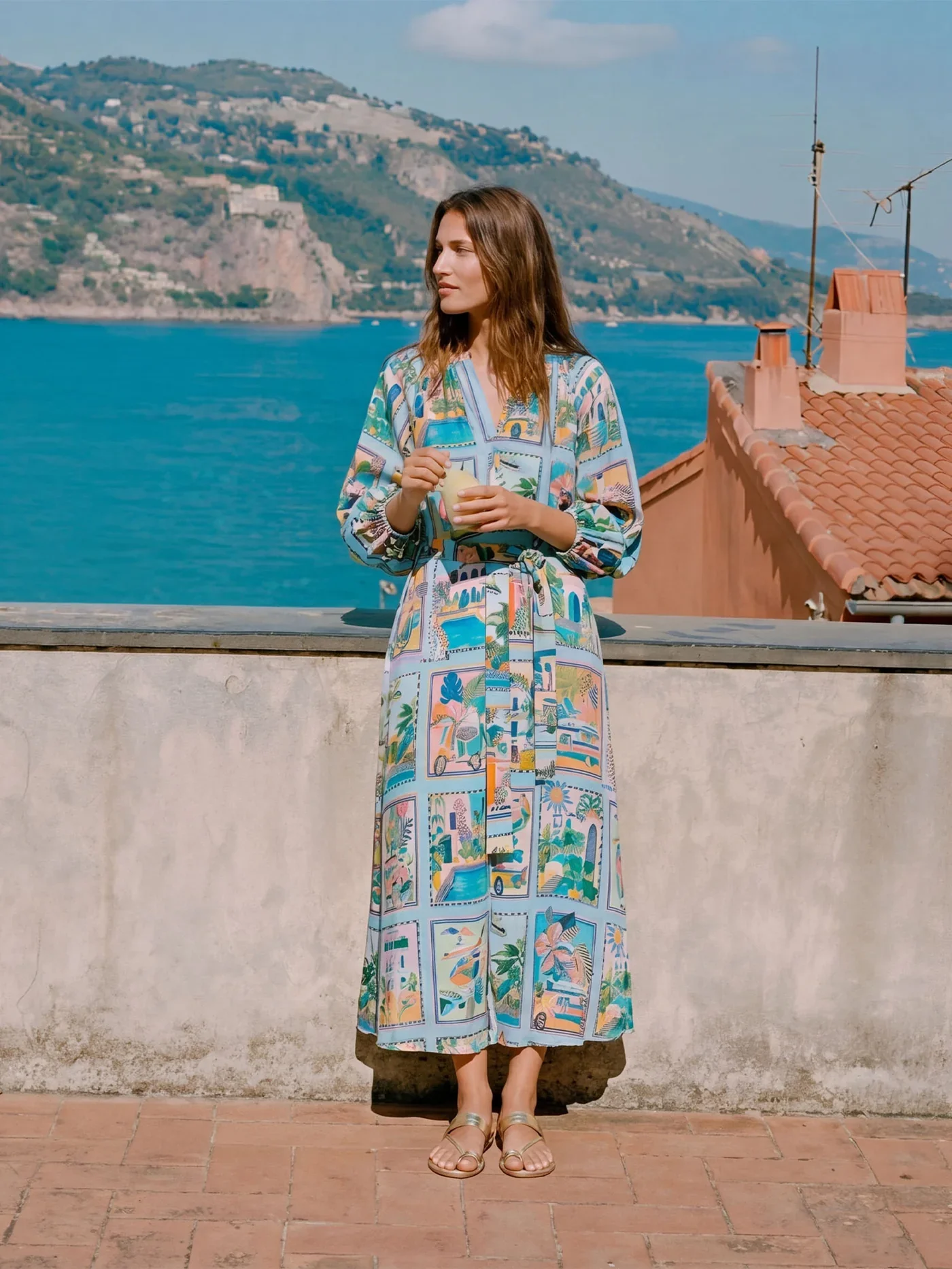 Vilagallo_Turquoise_Tropical_Scenes_Print_Dress_Vuete_Sole_Vestido_1.webp