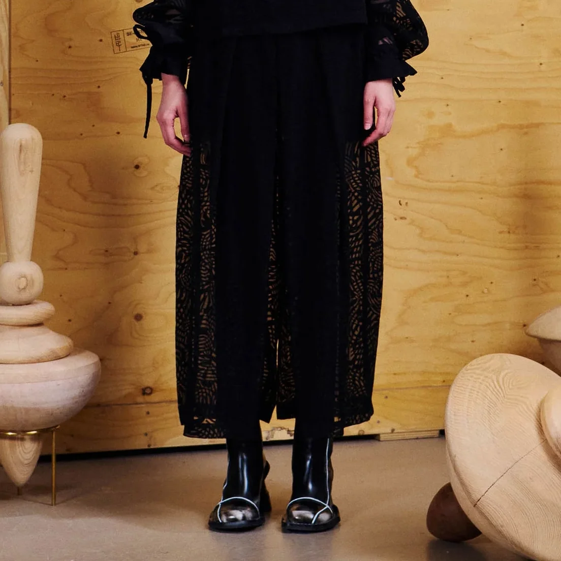 Henrik_Vibskov_Tommy_Pants_Dark_Stormy_Sea_Black_2a.webp