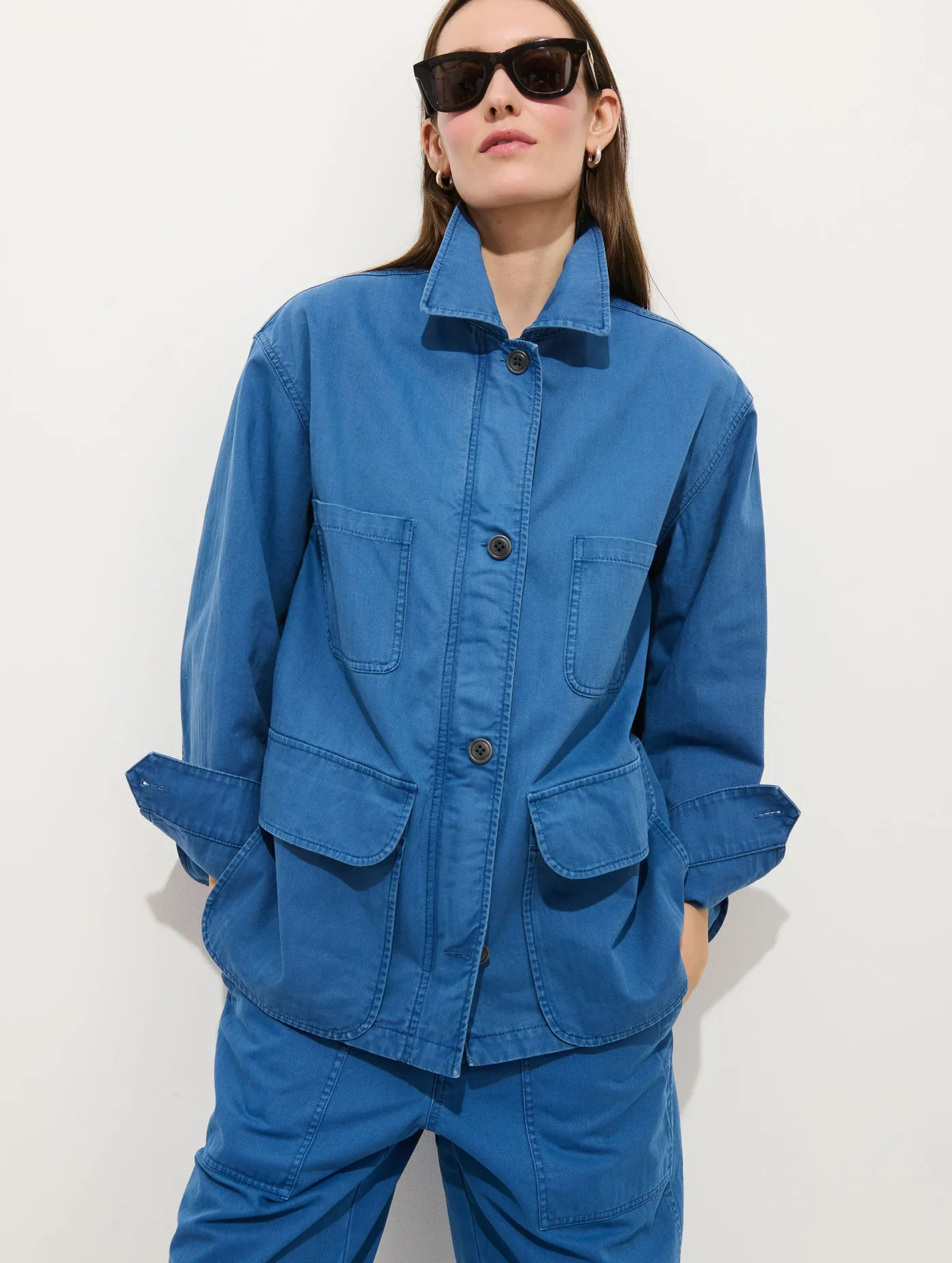 Alex_Mill_Painter_Jacket_Herringbone_Washed_Cobalt_4.webp