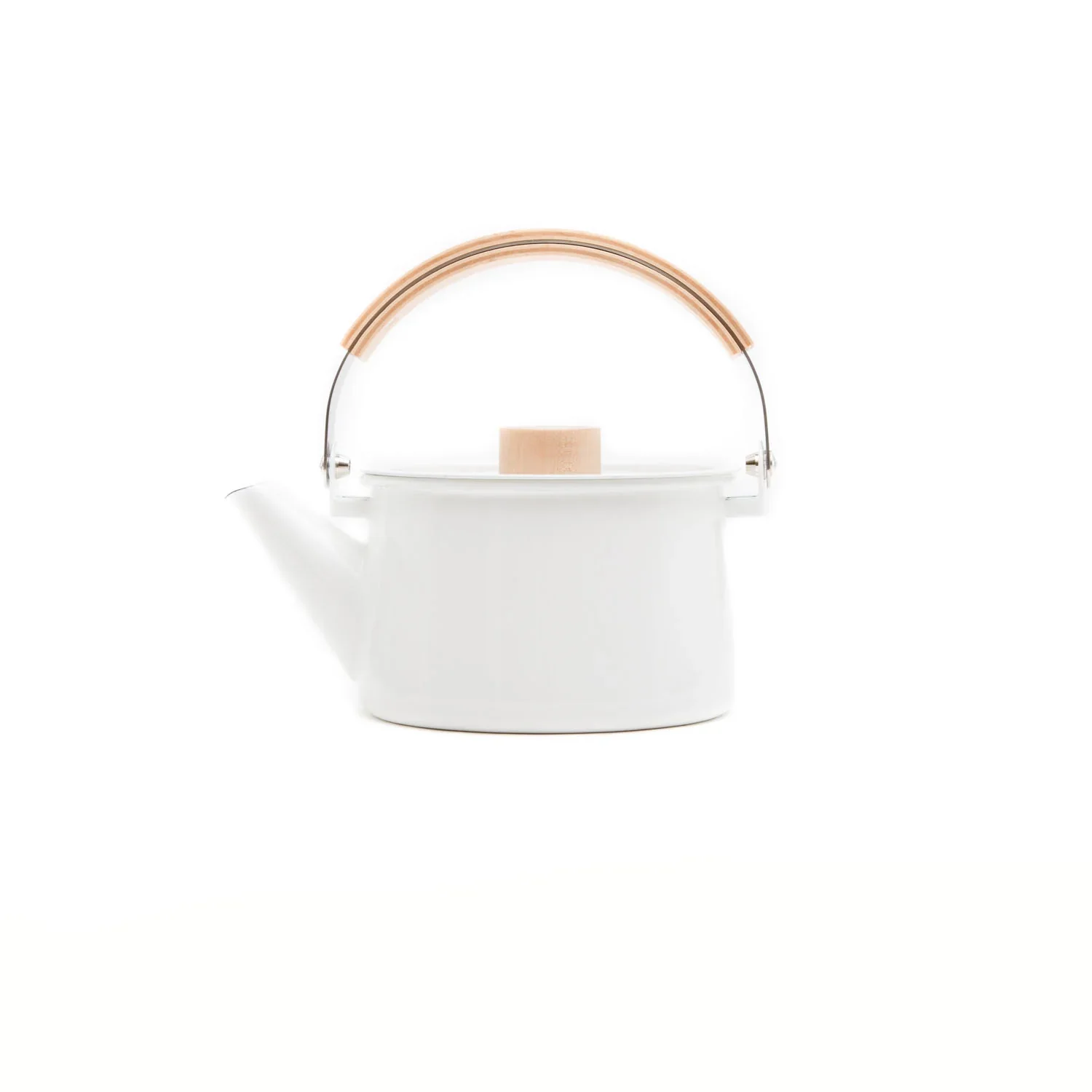 Kaico_Enamel_Kettle_White_3.webp