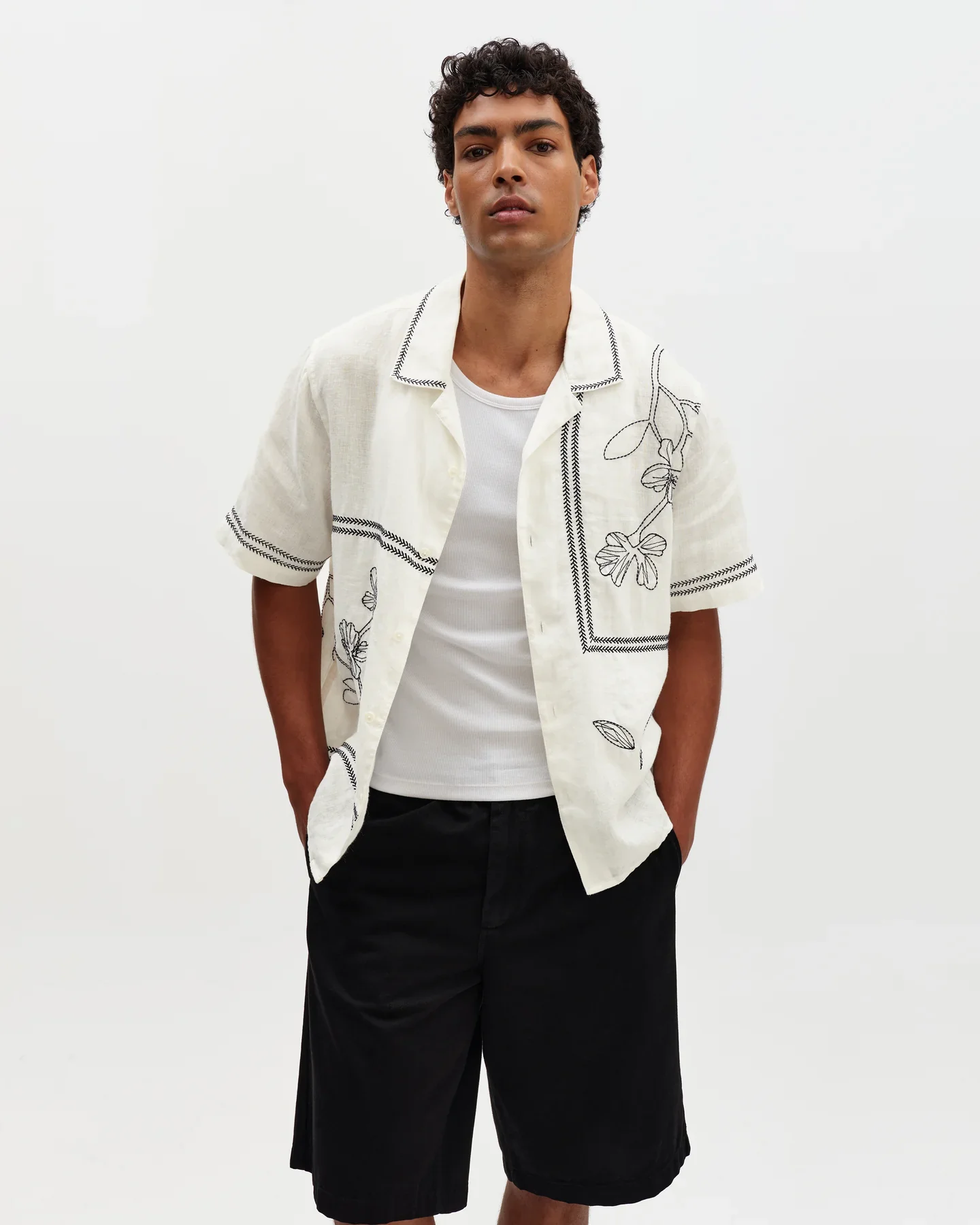 Wax_London_Didcot_Ecru_Navy_Grid_Flower_Short_Sleeve_Shirt_2.webp