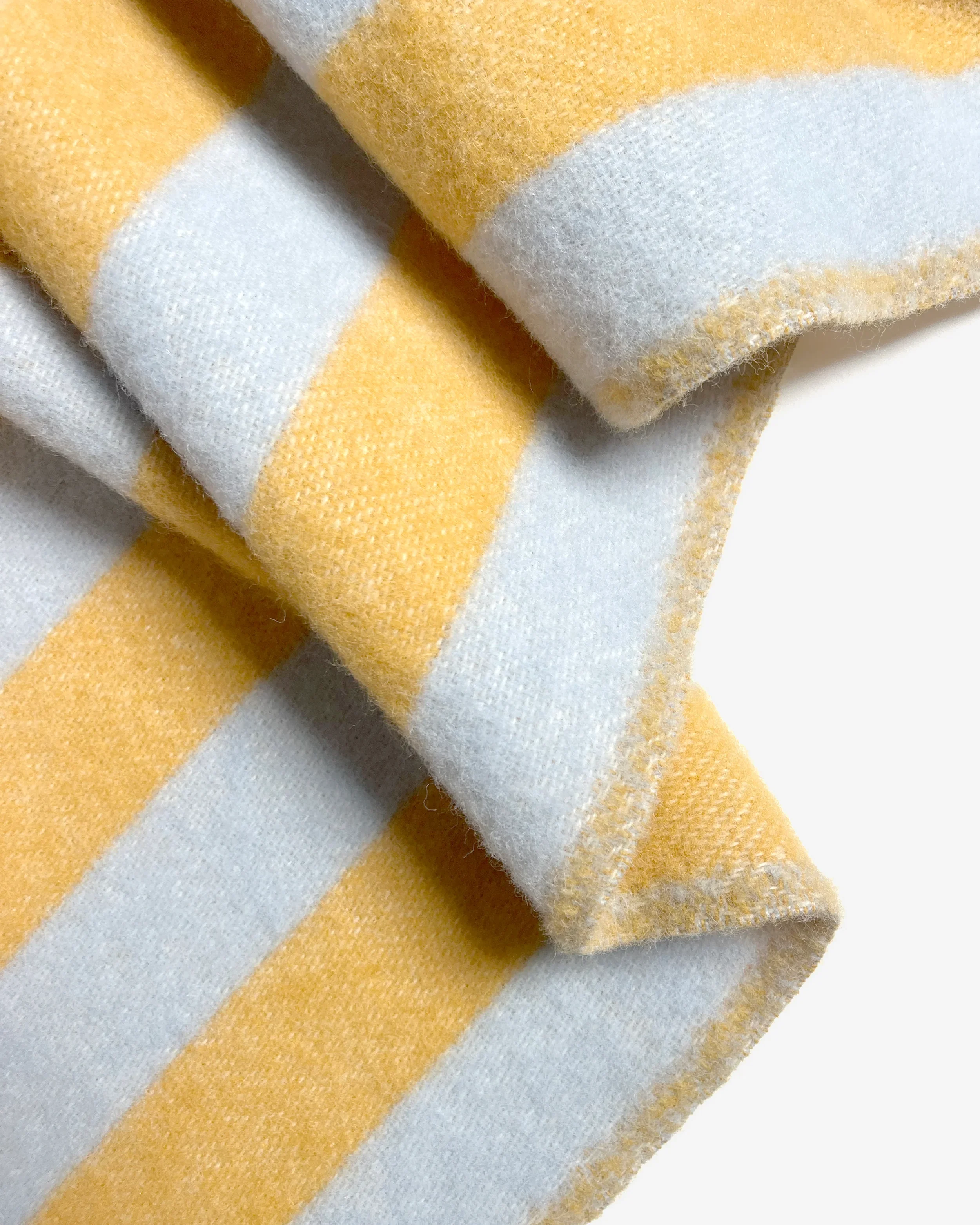 Maison_Deux_Candy_Wrap_Blanket_Stripe_Blue_Honey_Gold_3.webp