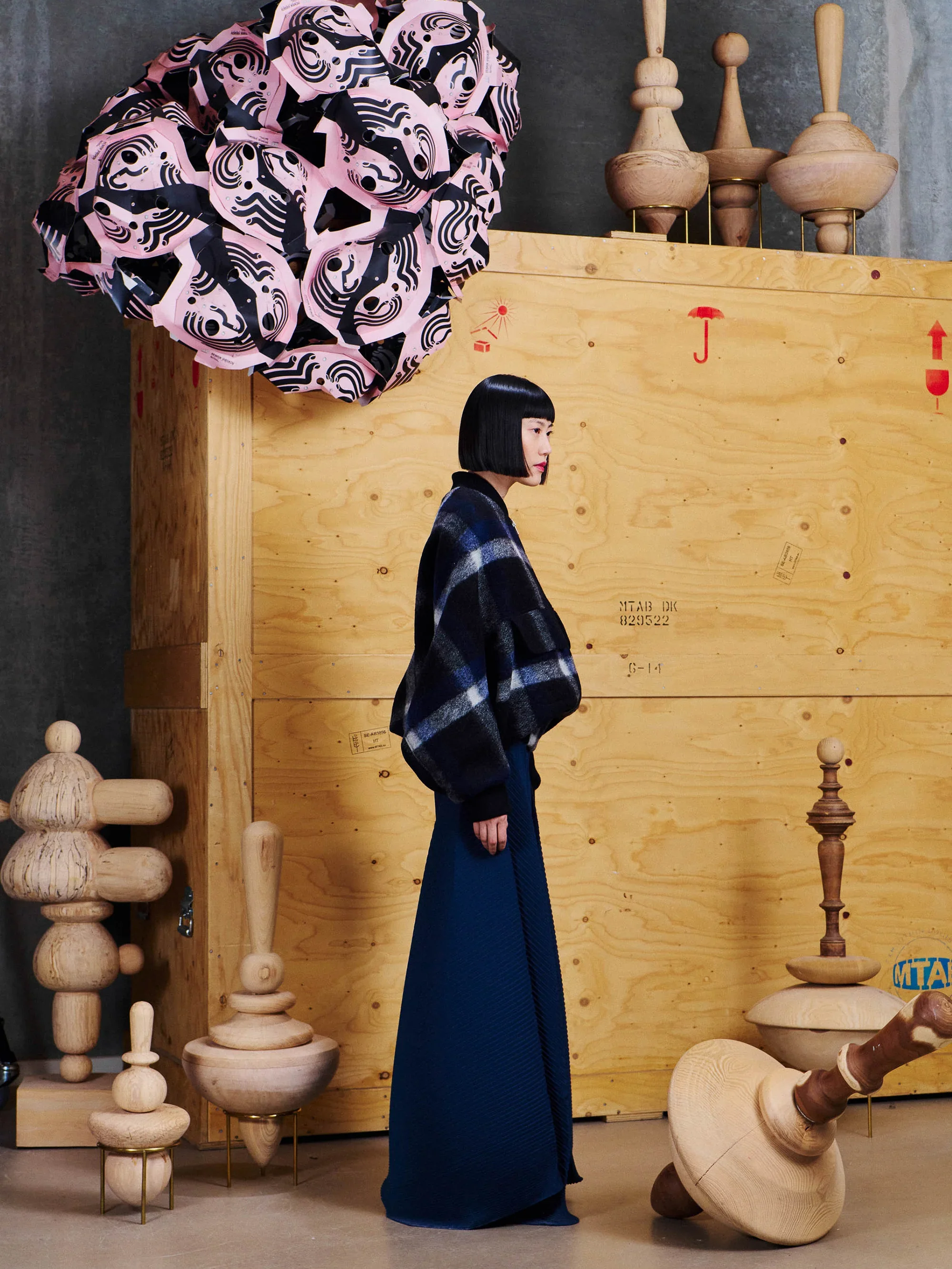Henrik_Vibskov_Merry_Bomber_Dark_Blurry_Checks_Blue_Black_Wool_6.webp