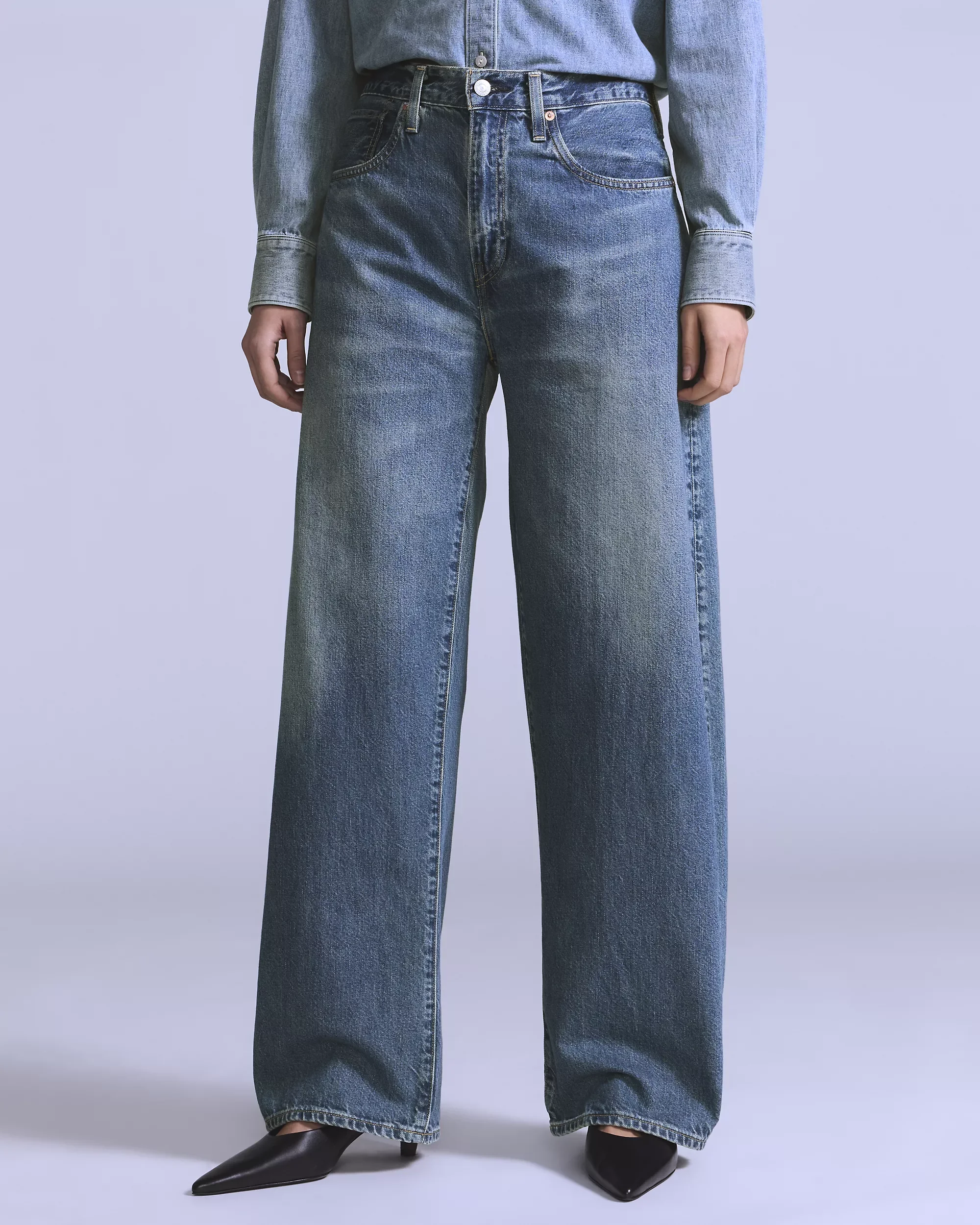 WB_003J4-0004_Levi's_Blue_Tab_Drop_Barrel_Made_in_Japan_MIJ_Hinny_Medium_Wash_Blue_6.webp