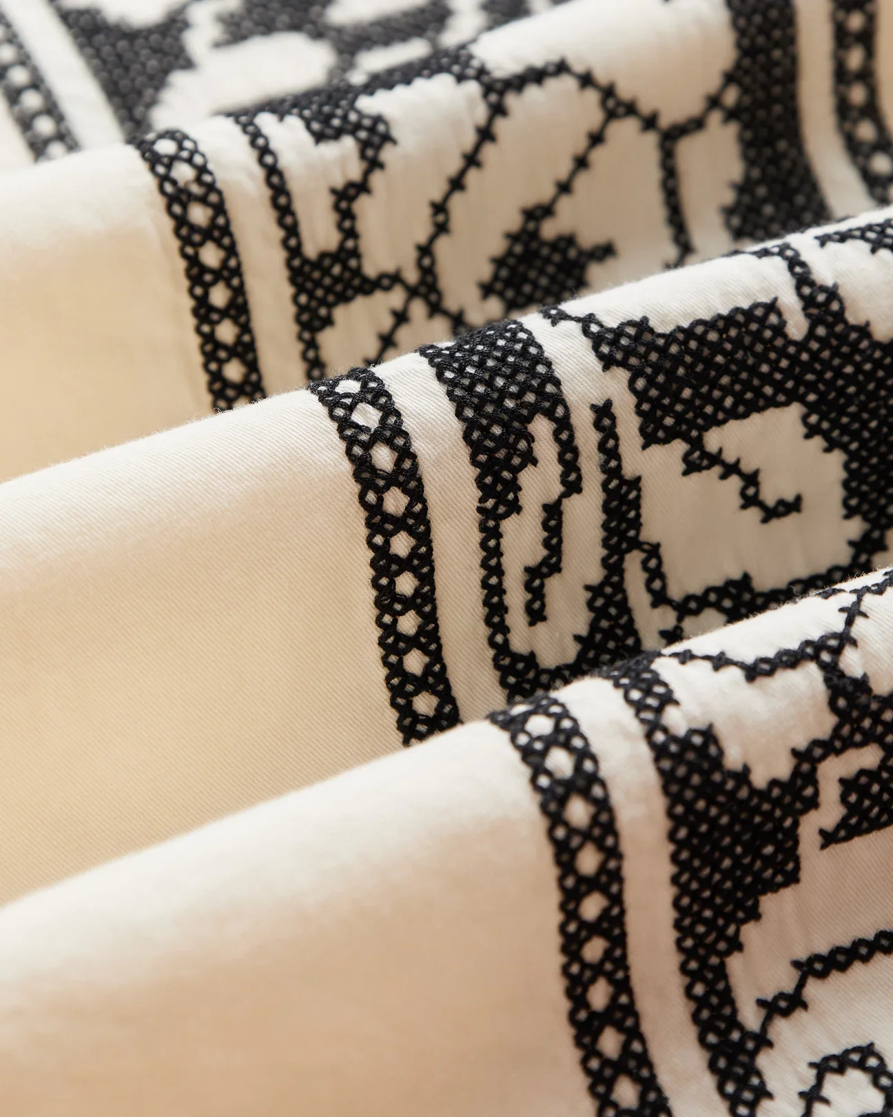 Portuguese_Flannel_Cross_Stitch_Shirt_Ecru_White_Black_Embroidery_4.webp