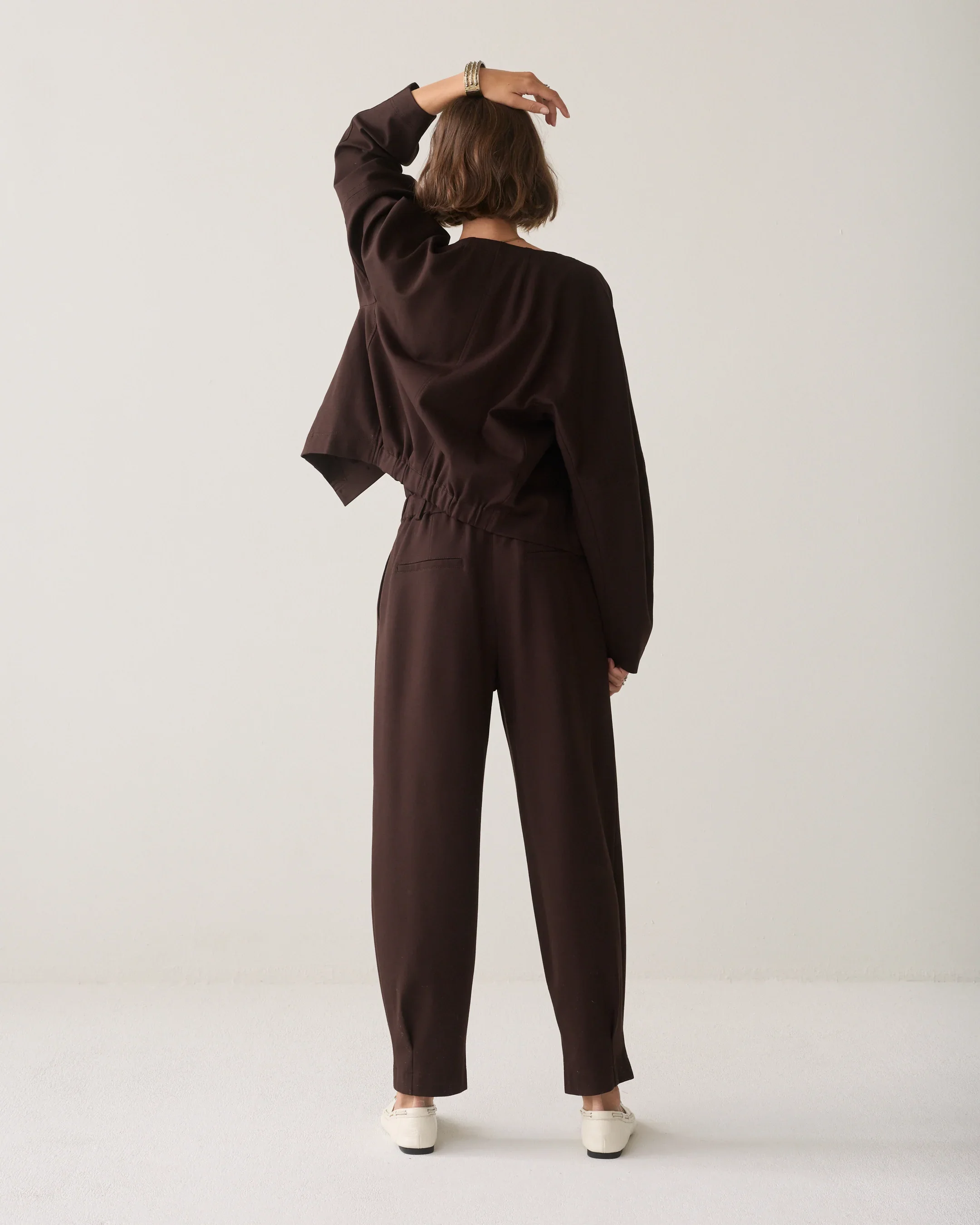 Summum_Tapered_Punto_Milano_Trousers_Chocolate_Brown_3.webp