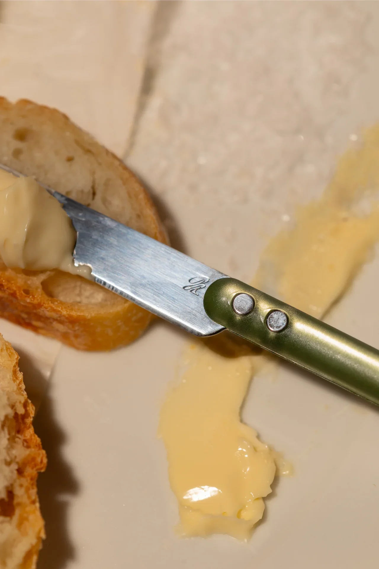 Holcomb_Wedge_Cheese_Knives_5.webp
