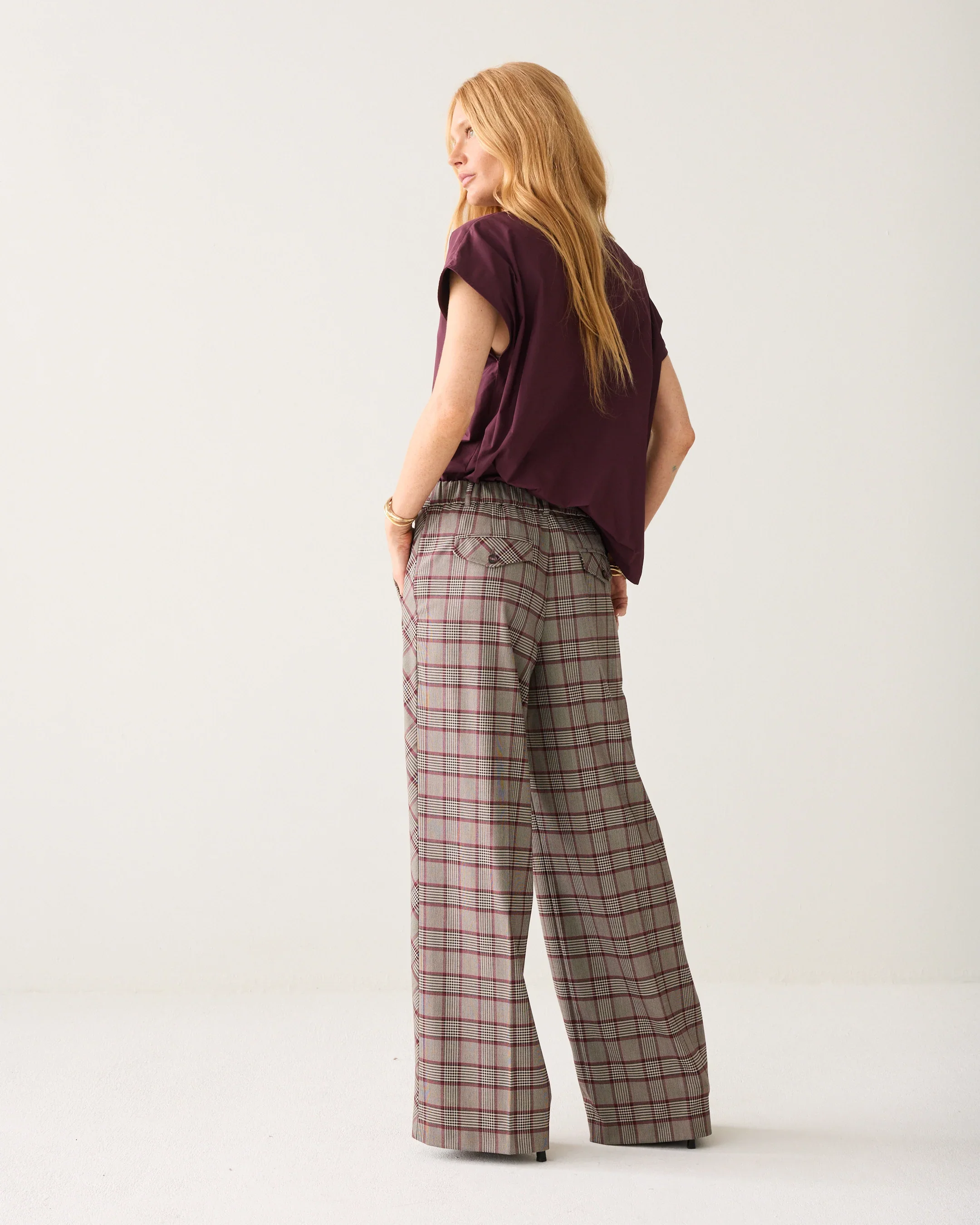 Summum_Plaid_Trousers_with_Piping_Burgundy_Grey_3.webp