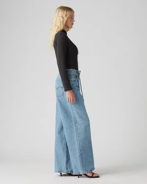Levi's XL Straight Thanks Friend — Aggregate Supply