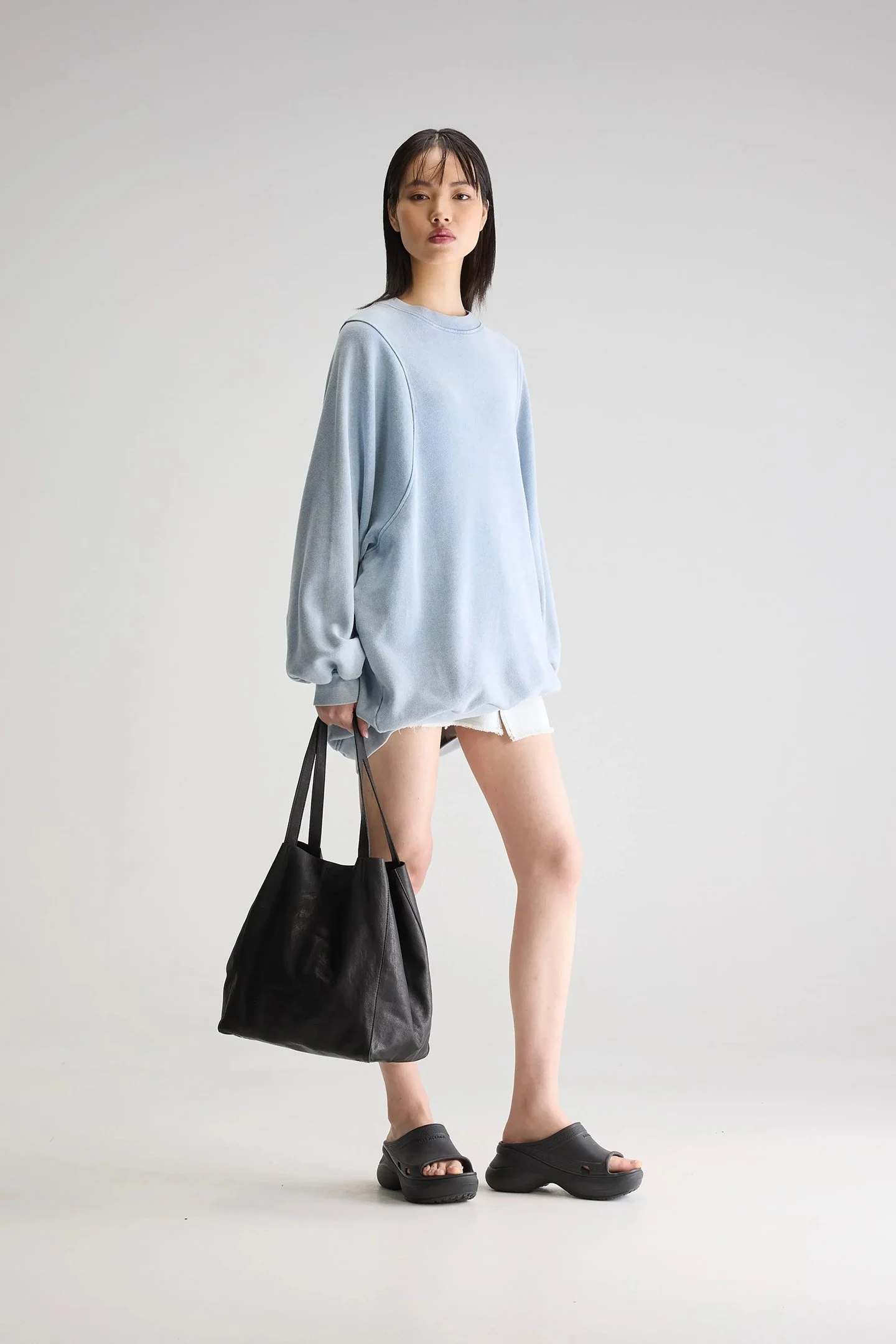 Bellerose_Filos_Sweatshirt_Dress_Washed_Denim_Blue_3.jpg