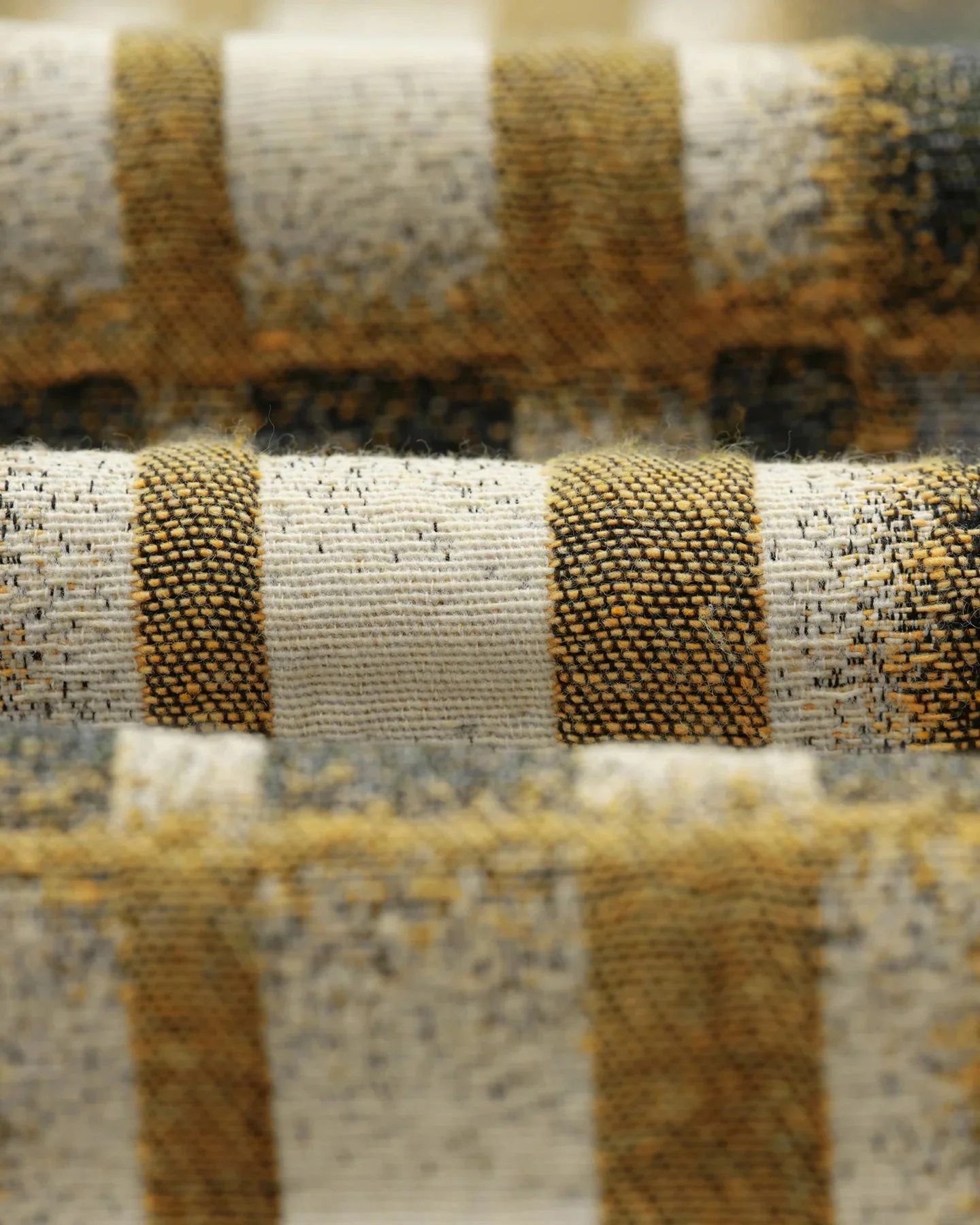 Wax_London_Iggy_Jacket_Beige_Blue_Ombre_Grid_10.jpg