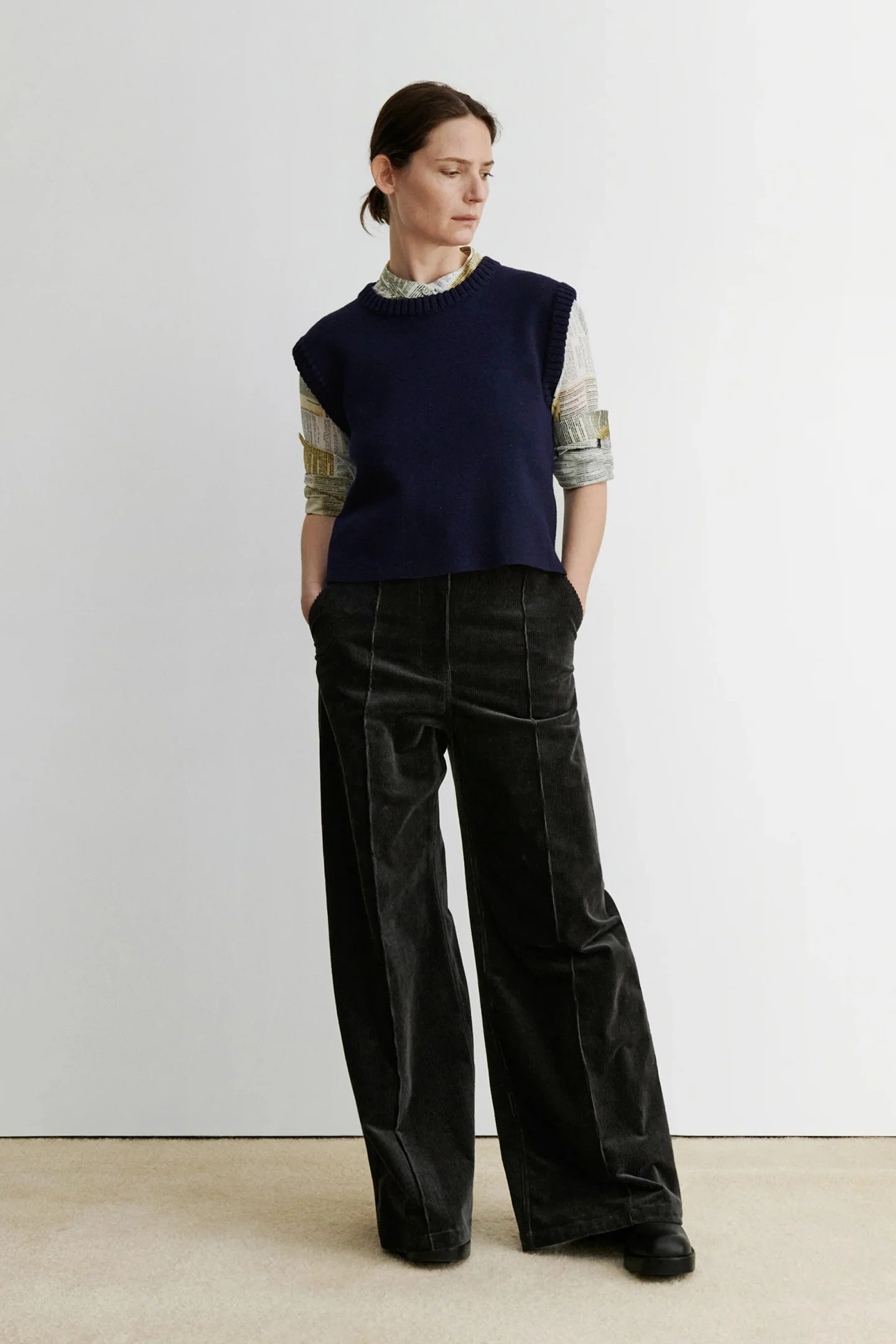 254W-400-K1518_Rachel_Comey_Hilman_Knit_Vest_Navy_Blue_1.jpg