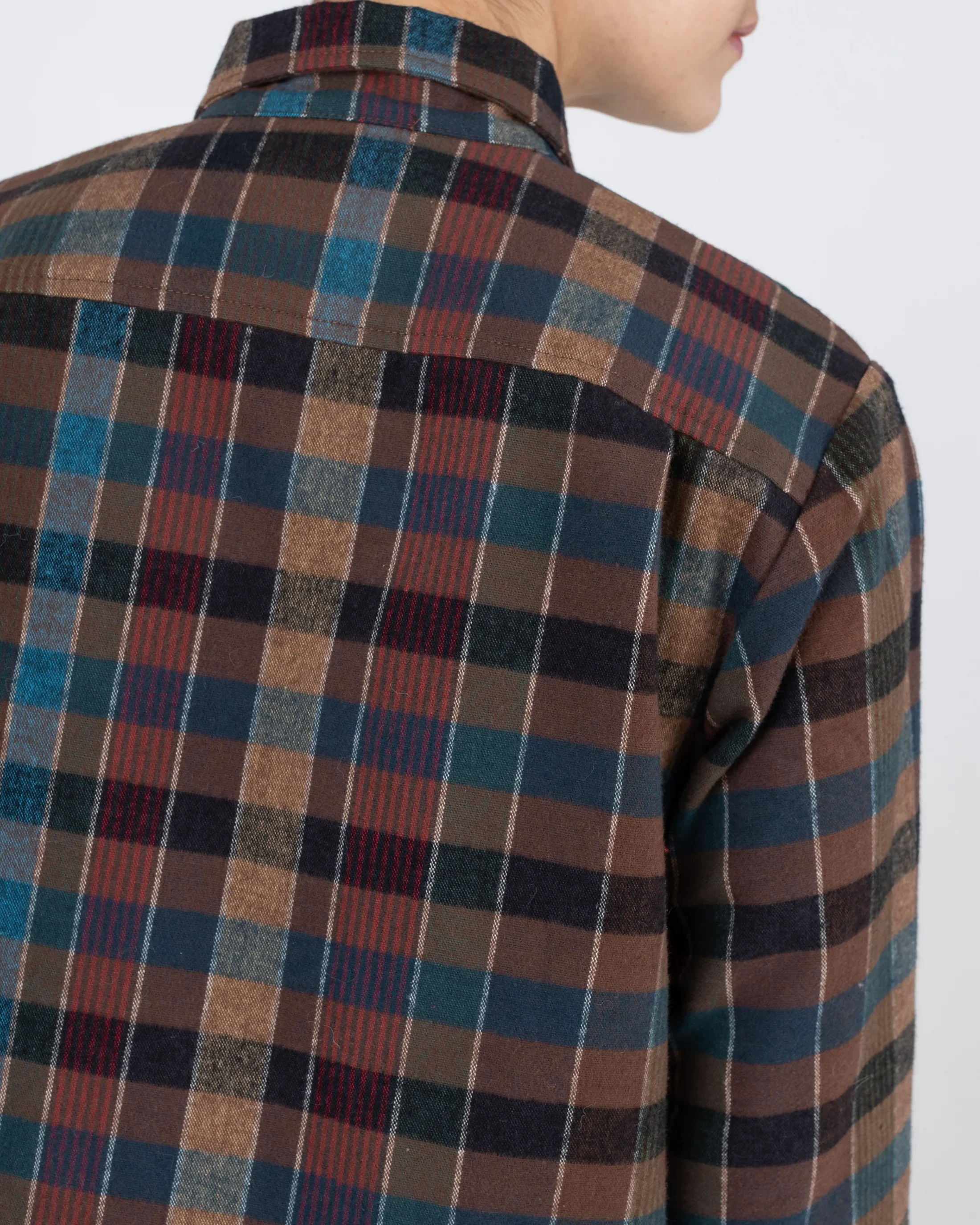 Samet_Melvin_Shirt_Blanket_Plaid_9.webp