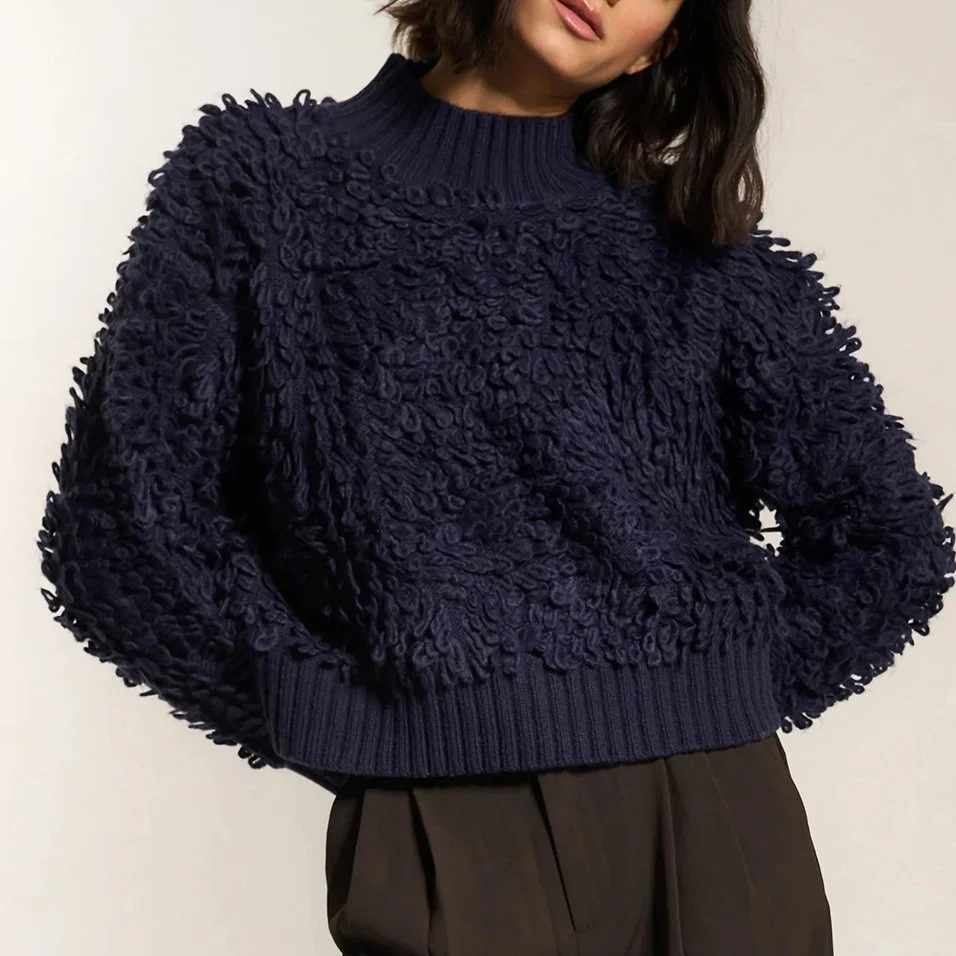 Callahan_Amara_Turtleneck_Navy_1a.jpg
